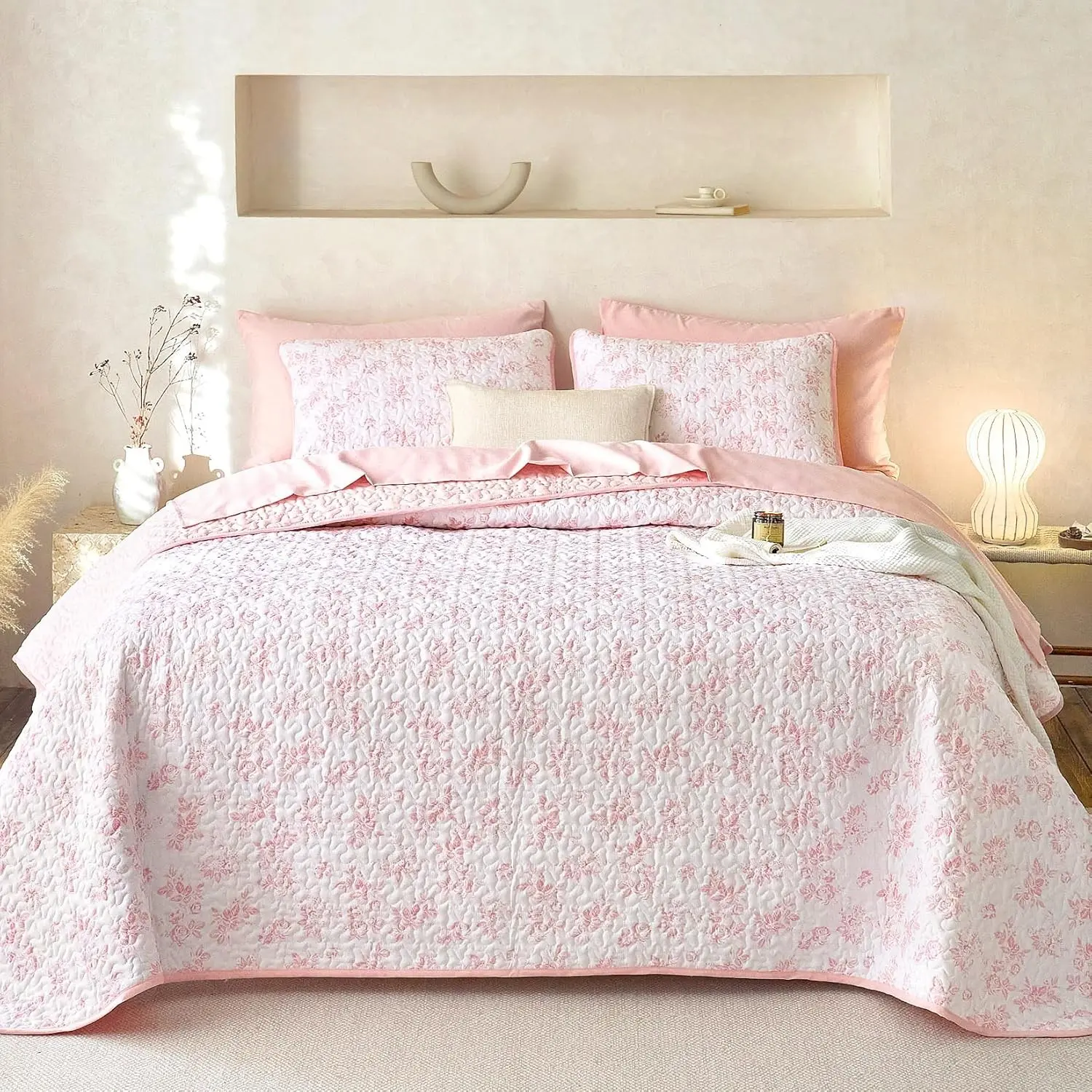 Floral Quilt Set, Shabby Chic Coquette Cottagecore Vintage Flower for Women Teen Girls, Reversible Lightweight Bedspread Coverlet, 3 Pieces, Pink, Twin/Twin XL Size