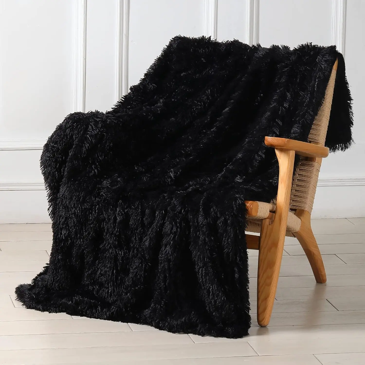 Decorative Extra Soft Faux Fur Throw Blanket 50" x 60",Reversible Fuzzy Long Hair Shaggy Throw Blankets, Fluffy Cozy Plush Fleece Comfy Microfiber Fur Blanket for Couch Sofa Bed, Black