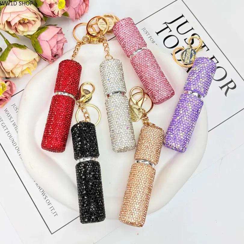 Luxurious Rhinestone Perfume Atomizer, 5ml Mini Capacity Refillable Bottle with Keychain, Portable Daily Bag Charm for Travel & Ceremony, Refillable Design, Sparkling Rhinestones, Refill Bottle, Built-In Spray Pump