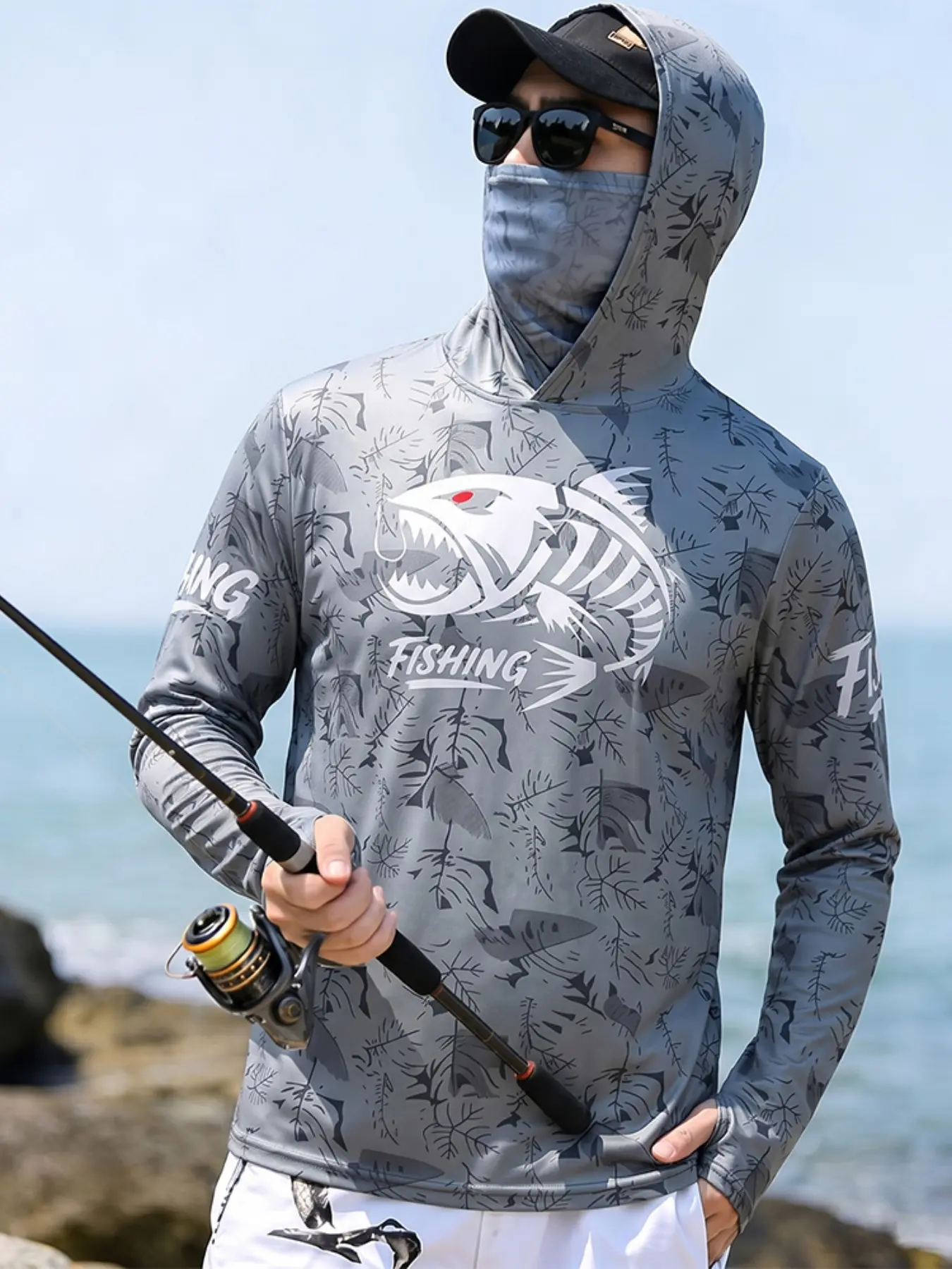 Quick-Dry Fishing Shirt for Anglers, Full Face & Neck Protection, Thumb Hole Design, UV Protection, Ideal for All Skill Levels, Outdoor Fishing Clothing
