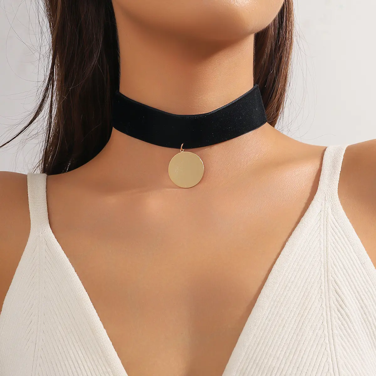 Jewelry gold coin disc necklace, sweet choker, burgundy neck chain, plush collarbone chain, three-color neck ring