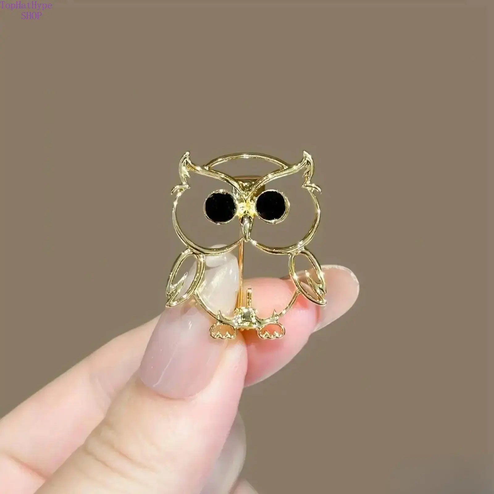 Unisex 2-Pack Hollow Owl Shape Brooch Pins - Durable Metal Badges with Artistic Look, Fashion Accessory for Outdoor Party Outfits, Cute Birthday Gift, Animal Graphic