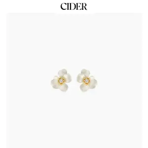 Cider ZIRCON FLORAL STUD EARRINGS