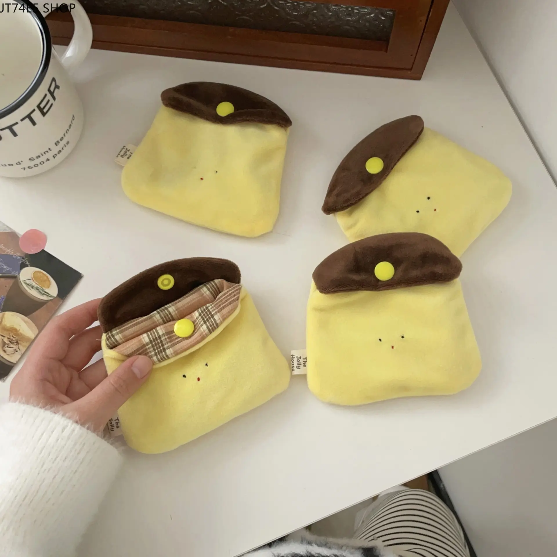 Cute Handmade Caramel Pudding Mini Plush Storage Bag, Portable Earphone & ID Card Coin Purse