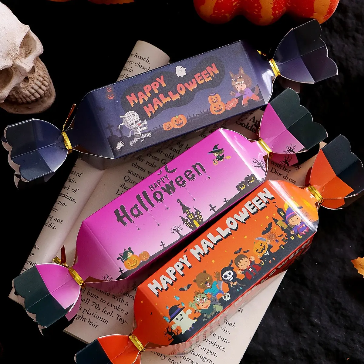 Halloween Candy Shape Folding Gift Box, No Glue Self-Assembly Paper Gift Box, Easy to Assemble, Perfect for Halloween Gifts
