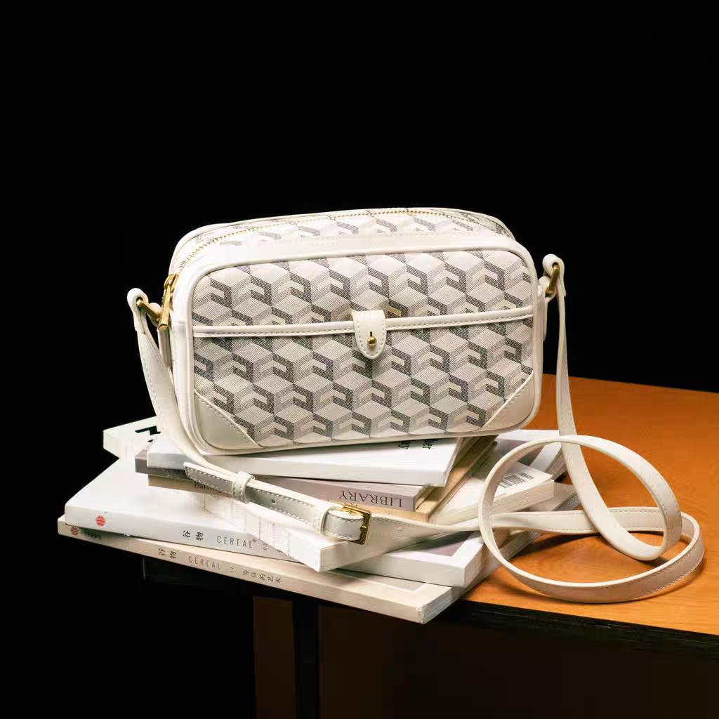 Luxury messenger bags Super quality  Camera bag tooth bag unisex messenger leather reporter photo bag shoulder bag tote bags