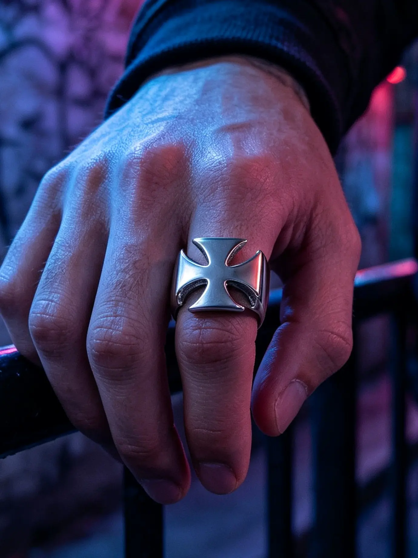 Fashionable Cross Pattern Ring, Non-Discoloring Titanium Steel, Casual Style, All Seasons, Unique Accessory for Men, Punk Motorcycle Boy Essential, Stainless Steel Ring
