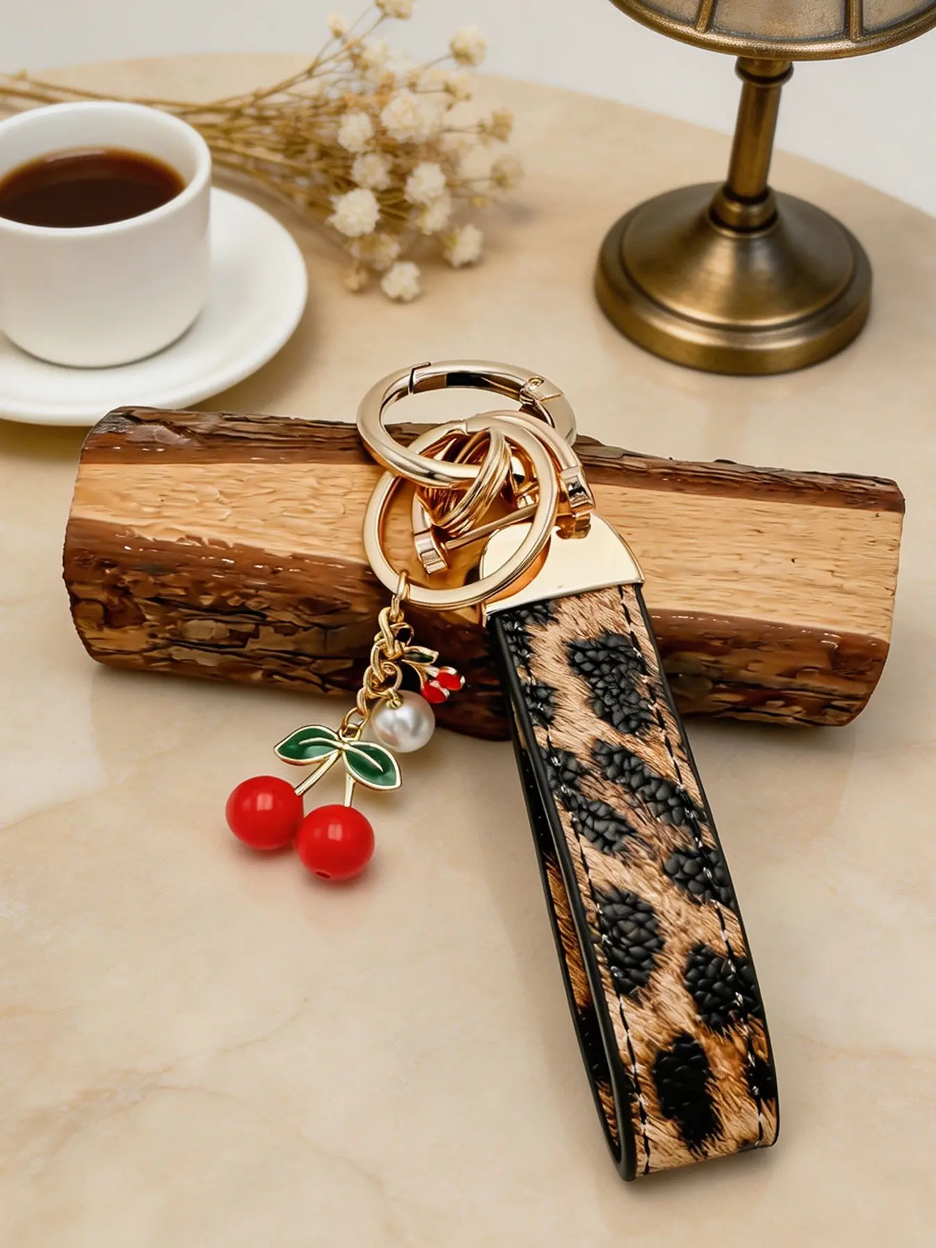 Leopard Print Leather Wrist Strap Keychain, Women's Anti-Loss Key Ring, Dual Key Loops, D-Ring, Cherry Pearl Pendant, Bag Charm, Keychain For Bags, Aesthetic Keychain, Keychain Accessories, Keyrings For Keys