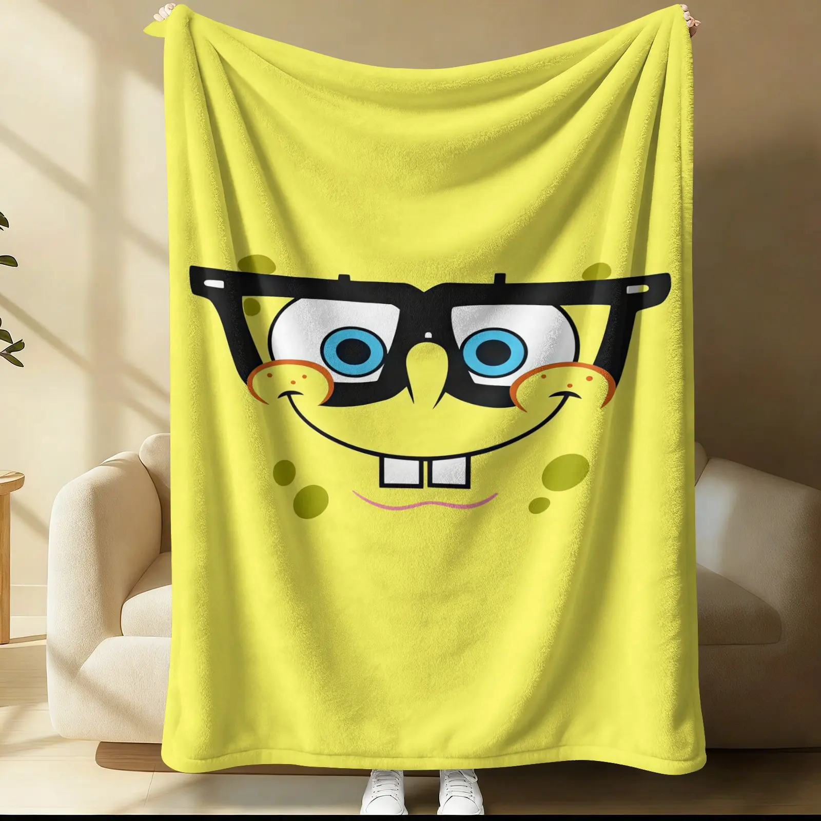 Yellow Cartoon Emoticon Blanket, Light And Warm Flannel Sofa Blanket, Soft Blanket For Bed, Camping And Office, Can Be Used As a Gift For Teenagers And Adults, Soft Blankets And Throws