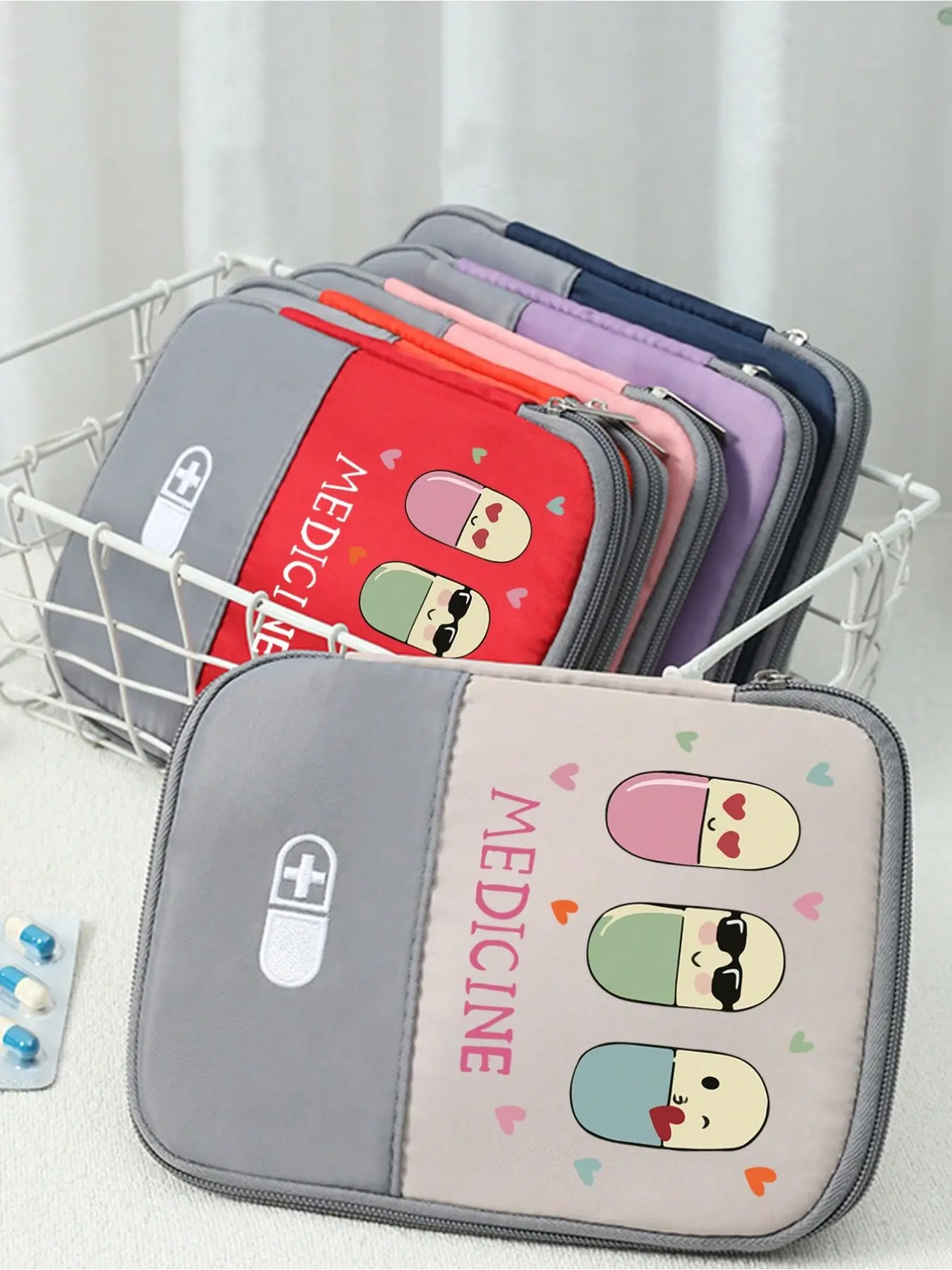 Portable Medical Bag with Cute Pill Pattern, Compact First Aid Kit, Travel and Home Storage Bag, Small Medicine Pack, Multi-Color Options