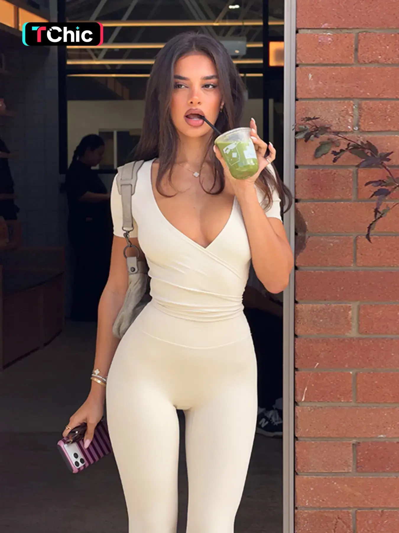 Stylish Women's V-Neck Top and Pants Set, Comfortable Casual Wear, Perfect for Daily, Everyday & Casual Occasions