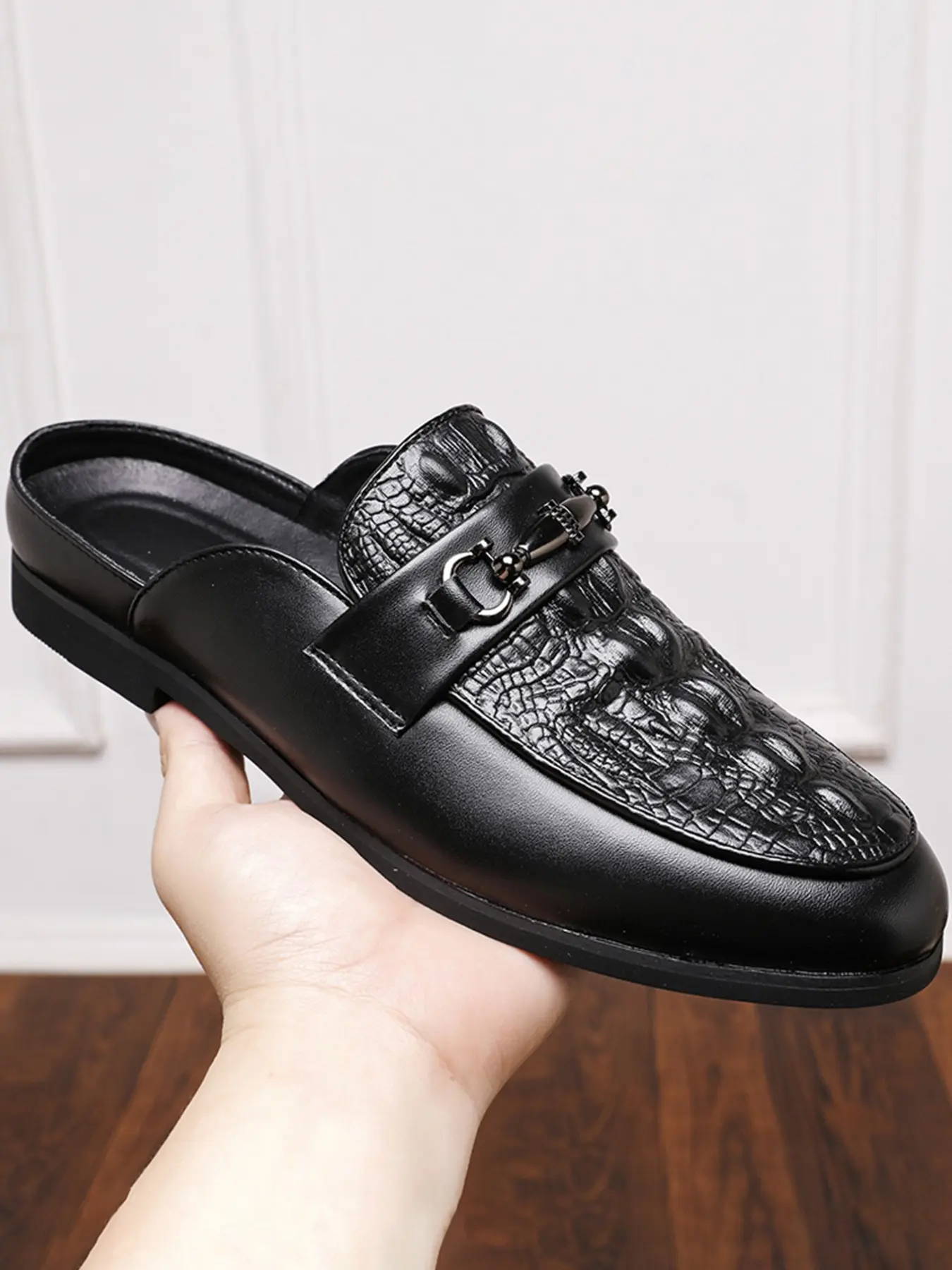 Men's Crocodile Pattern Slip-On Leather Shoes, No Heel Lazy One-Step Mules, Business Casual Office Wear, Summer Breathable Unique Sandals