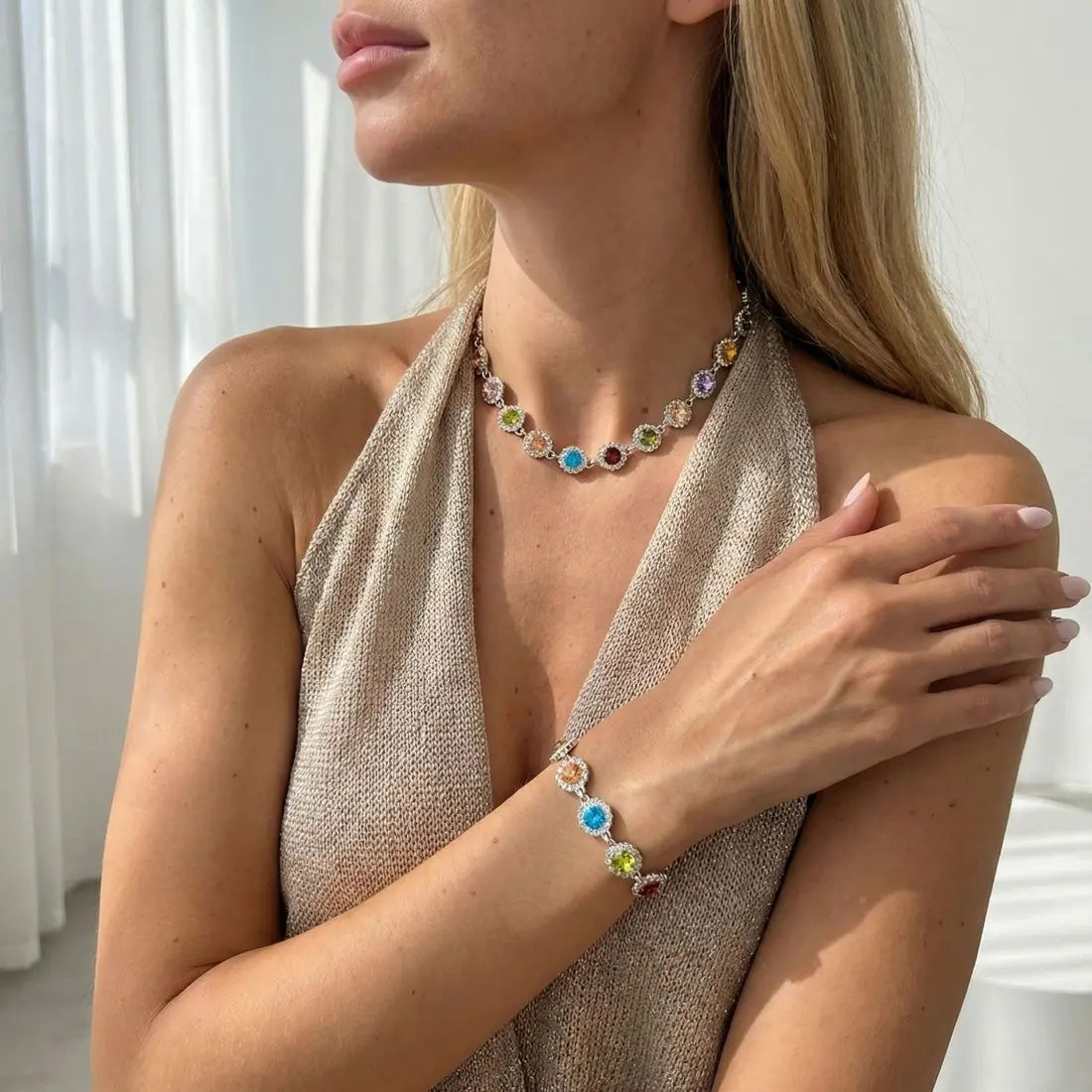 Women's French Retro Silver Square Diamond Geometric Necklace - Elegant Minimalist Splicing Crystal Fashion Jewelry, High-End Personalized Statement Chain for Daily Wear & Parties, Female