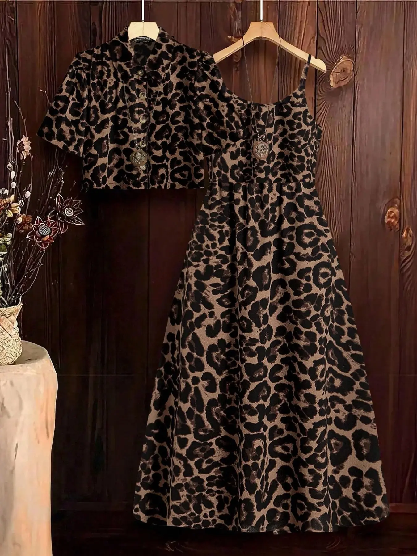 Plus Size Leopard Print Set Dress for Women, Summer Short Sleeve Top and High Waist Halter Long Skirt Two Piece Set, Casual Style Fashionable