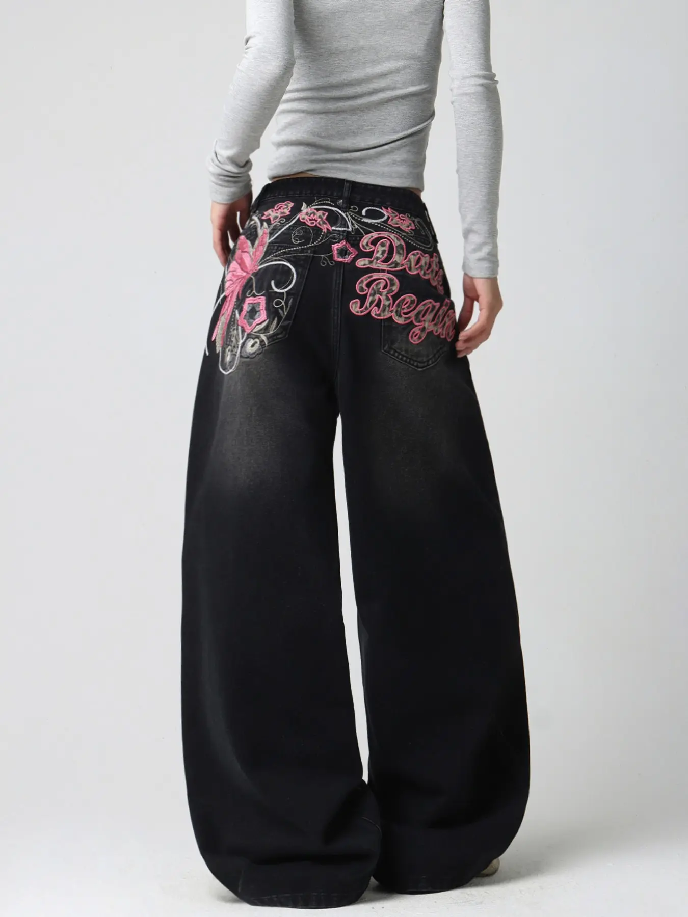 Women's Streetwear Hip-Hop Fashion Denim Jeans, Unique Letter Butterfly Embroidery, Versatile Wide-Leg Pants, Loose-Fit All-Season Style
