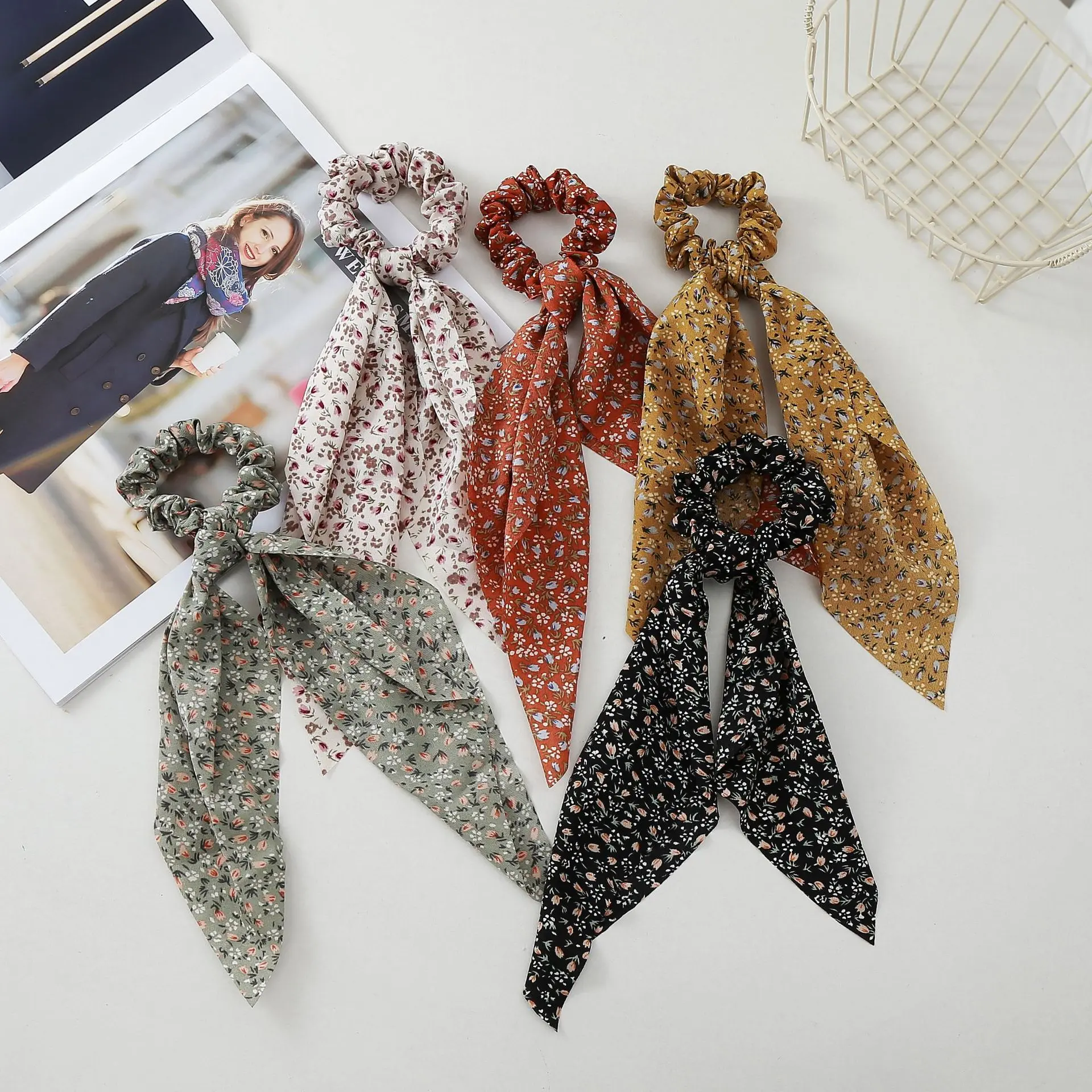 5 Colors Ditsy Floral Scarf Scrunchie 35cm Total Length, 8cm Elastic Hair Tie with Long Ribbon Tail, Vintage Flower Print Ponytail Scarf Bow for Daily Bohemian Hairstyle Decor