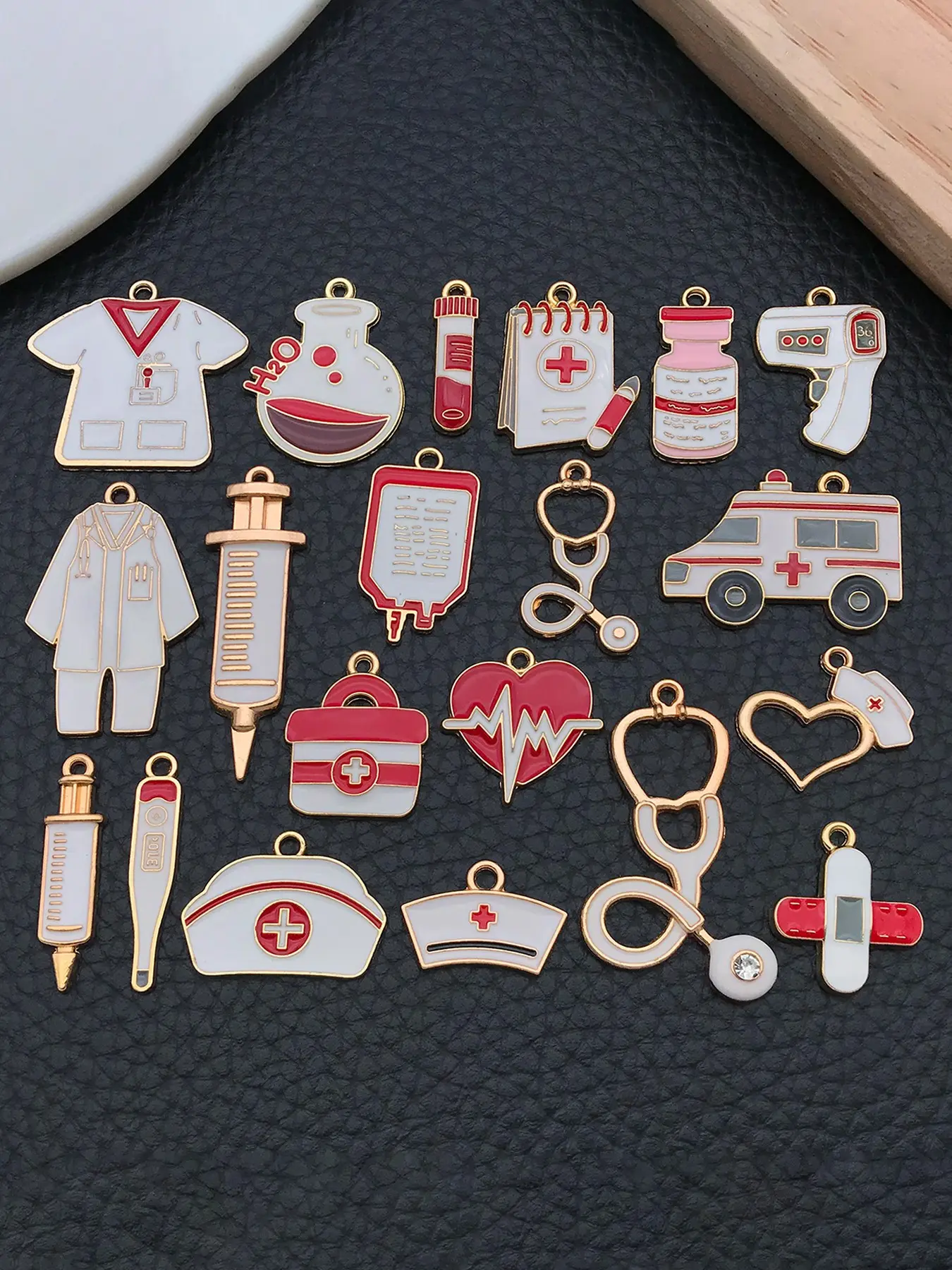 20pcs Mix Nurse Hat Charms Stethoscope Charms Medical Enamel Charms Syringe DIY Jewelry Making Bracelet Earrings Necklaces Crafts Accessories Decorative Charm