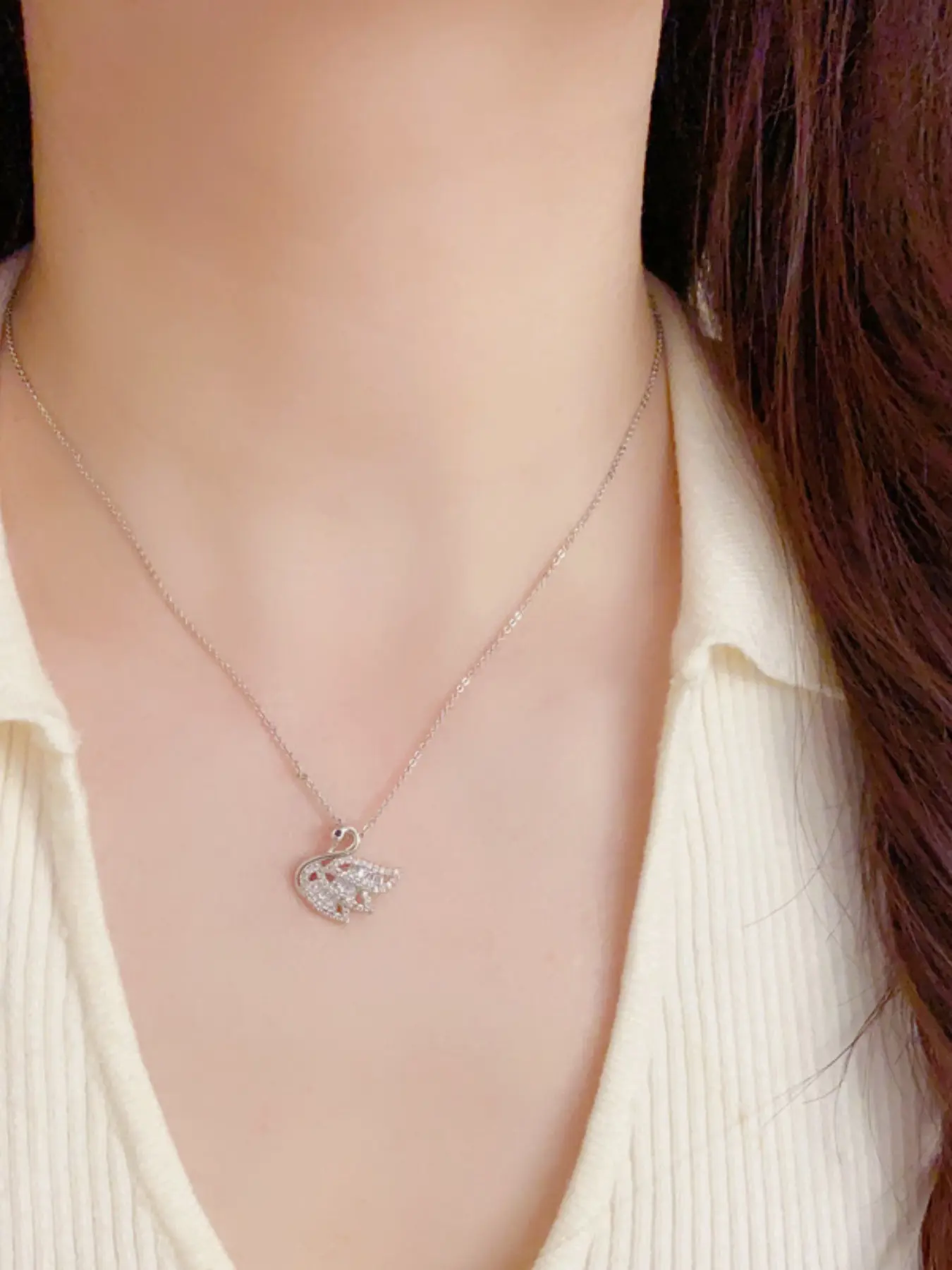 Elegant Zircon Swan Pendant Necklace, Retro Style, All Seasons, Charming Lockbone Chain, Perfect Gift Idea, High-Quality Design