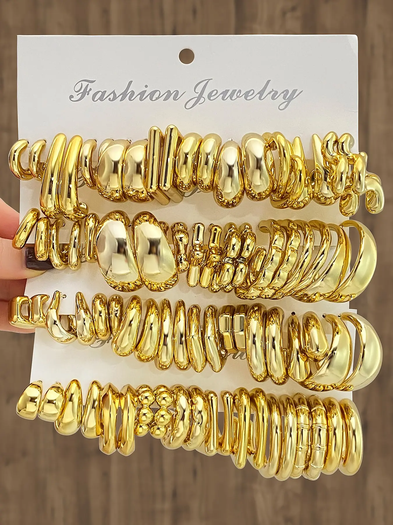 Vintage Exaggerated Bamboo Wave C-Type Clip Earrings Set, C Shaped Earrings, Statement Earring, Bohemian Earrings, 40 Pieces, Unique Jewelry Collection, Perfect for Fashion Enthusiasts