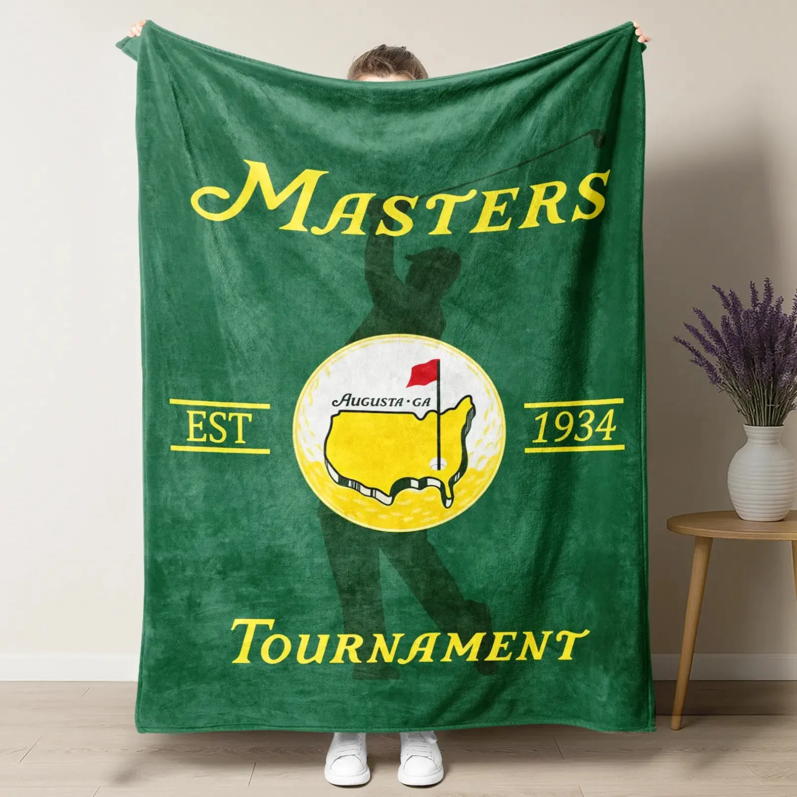 Classic Green Masters Tournament Design with Golf Course Logo & Golfer Silhouette, Warm Cozy Sofa Bed Home Decor, Ideal for Golf Tournament Enthusiasts, Flannel Blankets, Skin Friendly Blanket Birthday Father's Day Holiday Gift For Golf Fans Men