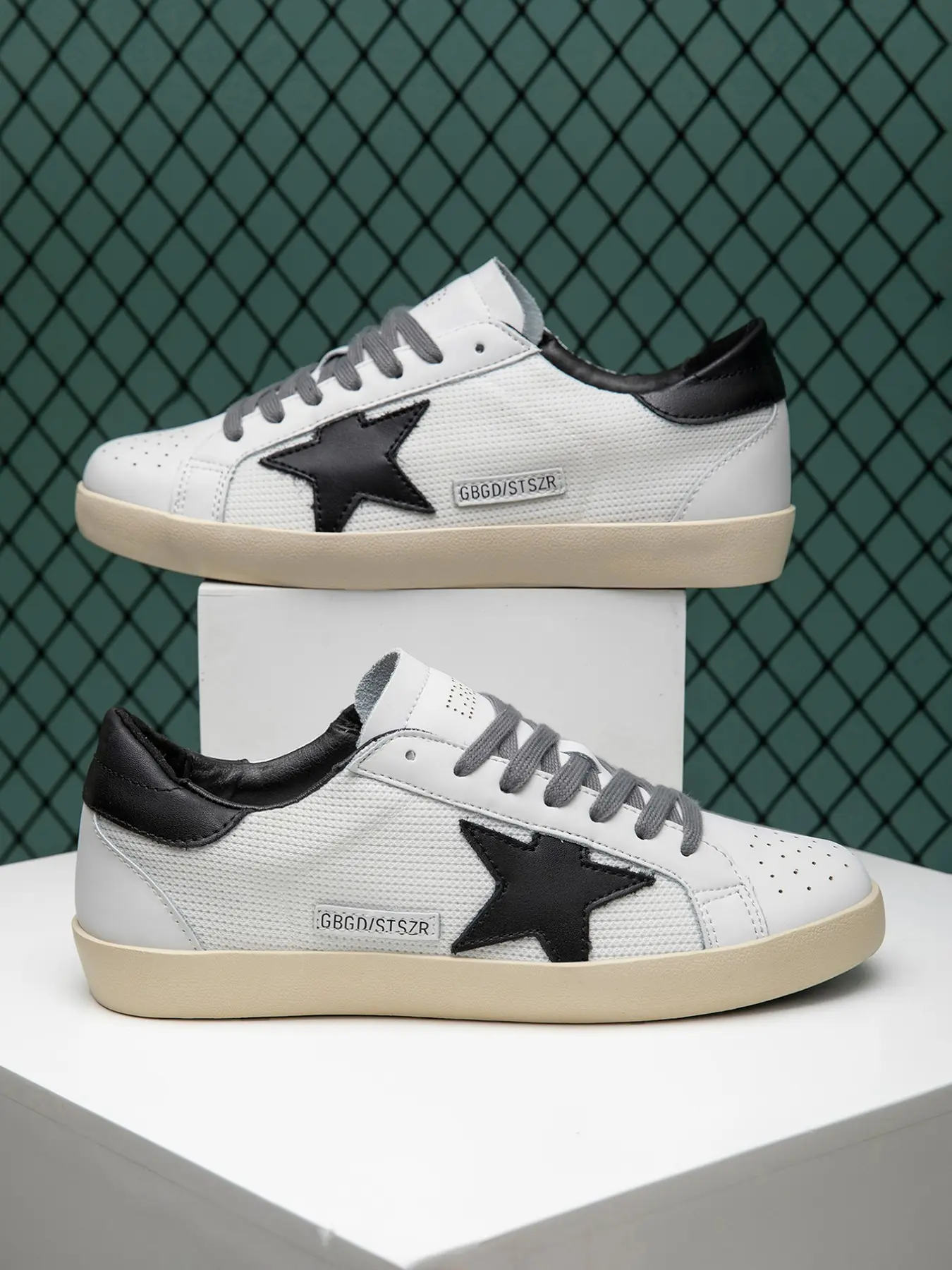 Men's Korean Style Star Patchwork Sneakers, Breathable Vintage Dirty Shoes, All-Season Casual Board Shoes, Trendy New Design