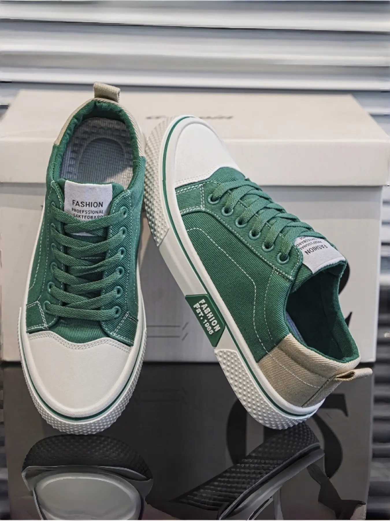 Retro color-matching canvas shoes, all-match casual trainer sneakers for men and women, trendy trainers, breathable, soft-soled non-slip sneakers, retro windsurfing shoes, Walking shoes, Low cut shoes