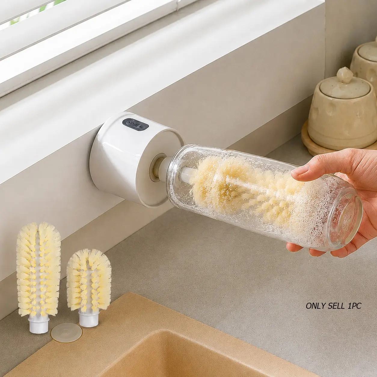 Non-Wet Hand-Hanging Electric Cup Brush, Bottle Cleaner Brush, Automatic Rotating Cleaning Brush, Rechargeable Design, Suitable for Cleaning Baby Bottles, Glass Cups, and Kettles — A Practical and Portable Gift for Parents at Home.