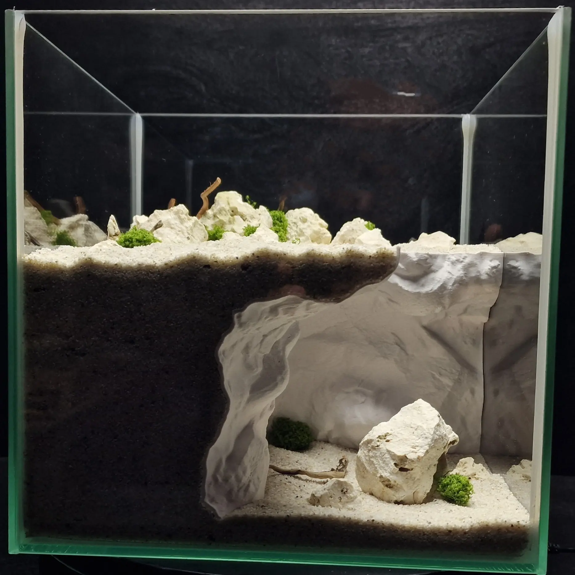 Large Opening Aquarium Decorative Accessory, Natural Fish and Shrimp Cave, Crawling Amphibian Hideout, Aquatic Habitat Enhancer