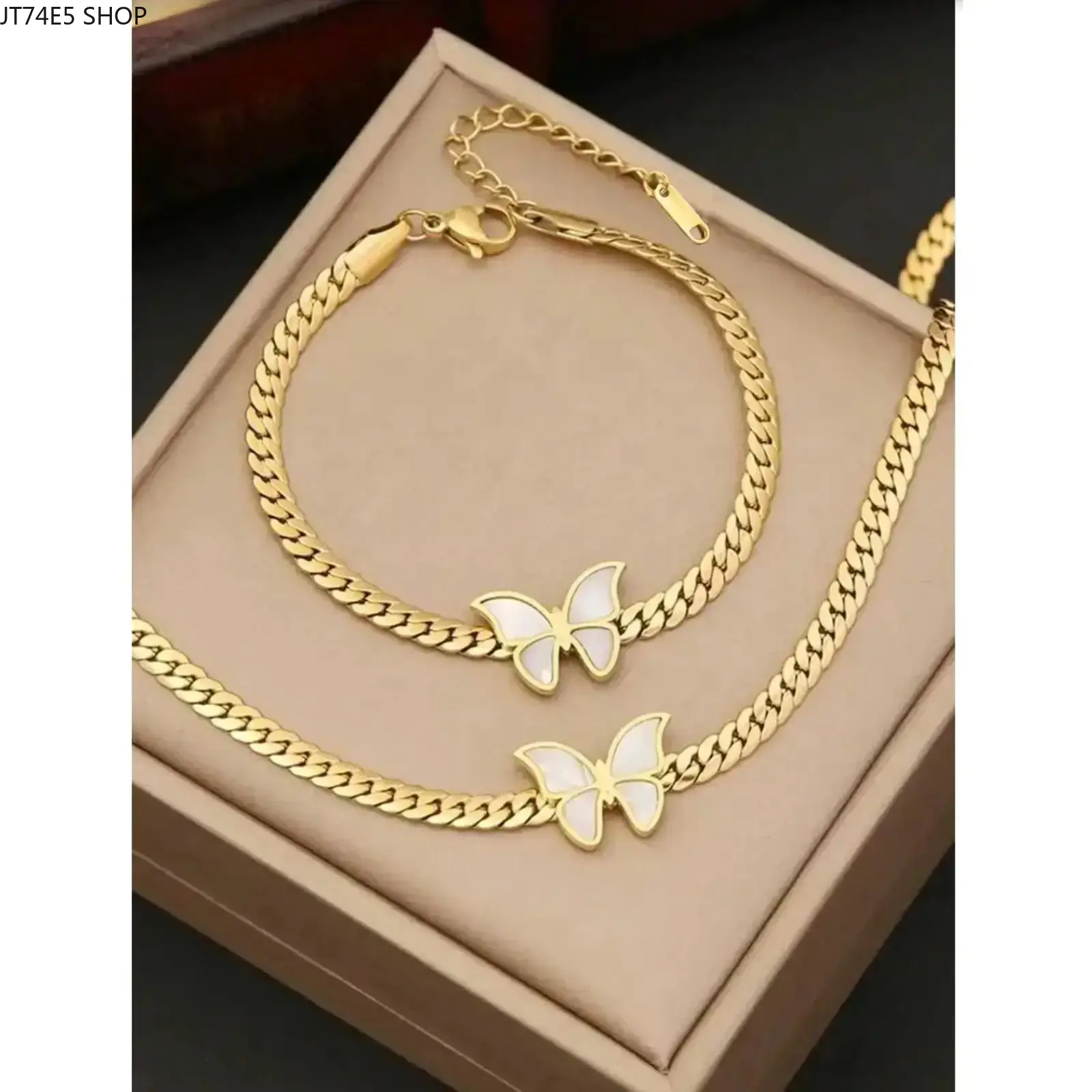 Women 2-Piece Butterfly Stainless Steel Jewelry Set, Gold Plated Necklace & Bracelet, Tarnish-Proof Elegant Fashion Accessory Perfect for Gifting