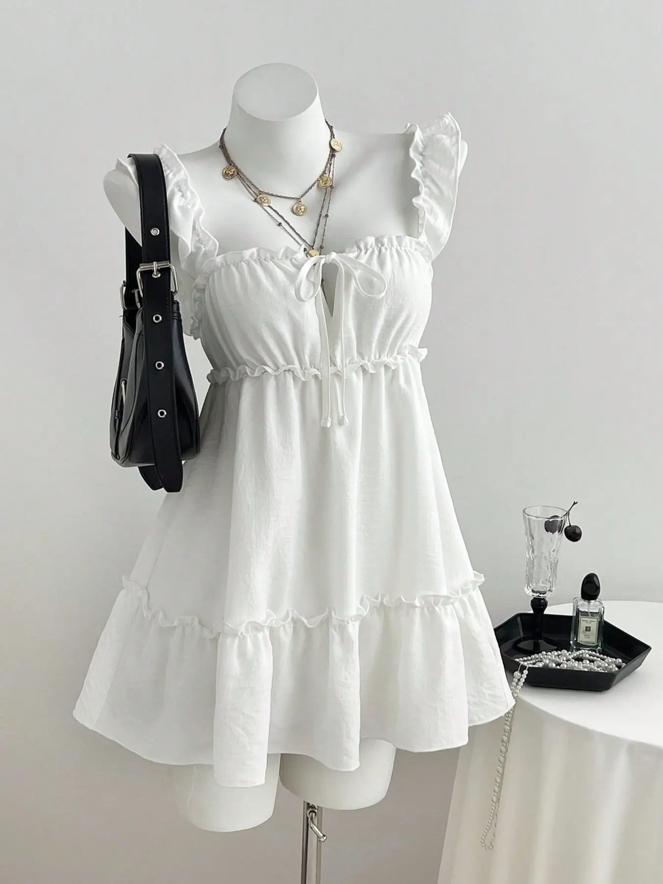 Elegant Summer Sweet Cute Pure Desire Bow Tie Ruffle A-Line Sleeveless Halter Dress for Women, Simple and Chic Design, Perfect for Warm Weather, Chic Trendy Dress