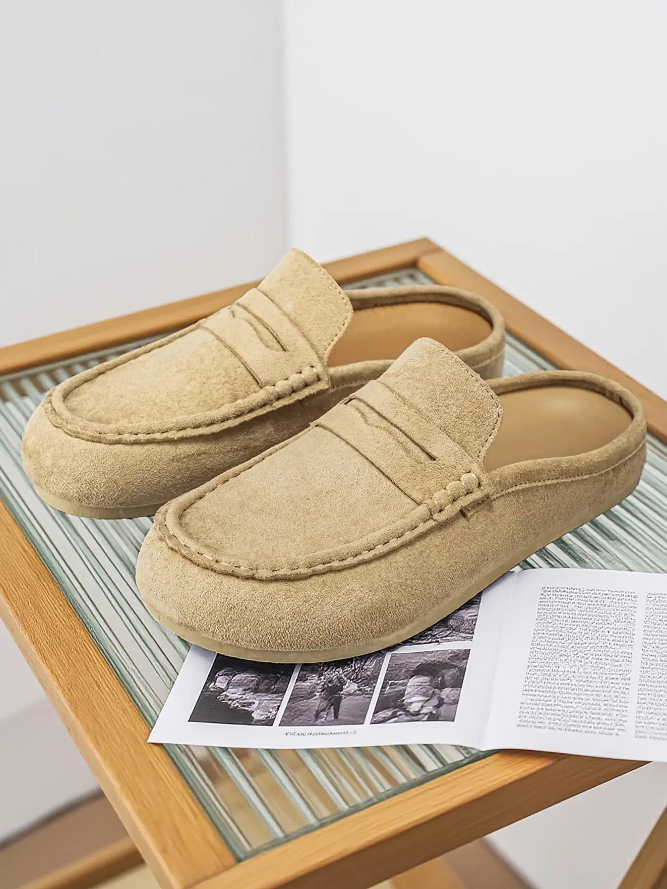 Men’s Suede Backless Loafer Mules Slip On Closed Toe Slide Clogs, Vintage Soft Faux Suede Comfort Flat Mule Slippers with Light Rubber Sole, Casual Non Slip Walking Shoes for Street Office Home Daily All Seasons Wear