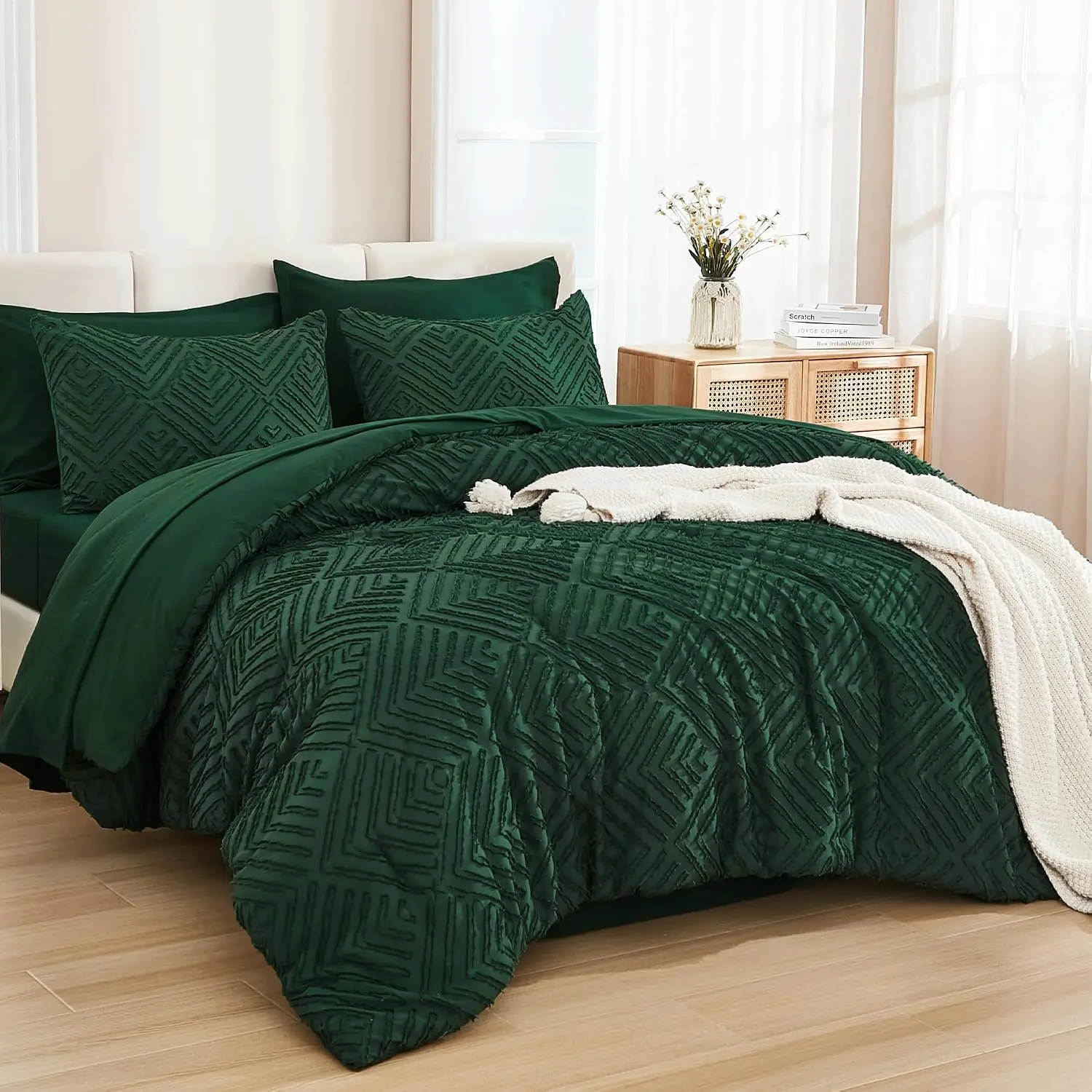 Set 7 Pieces Dark Emerald Green - Bed in a Bag King Boho Lightweight Fluffy Tufted Bedding Comforter Sets with Quilt Comforter, Sheets, Pillowcases & Shams