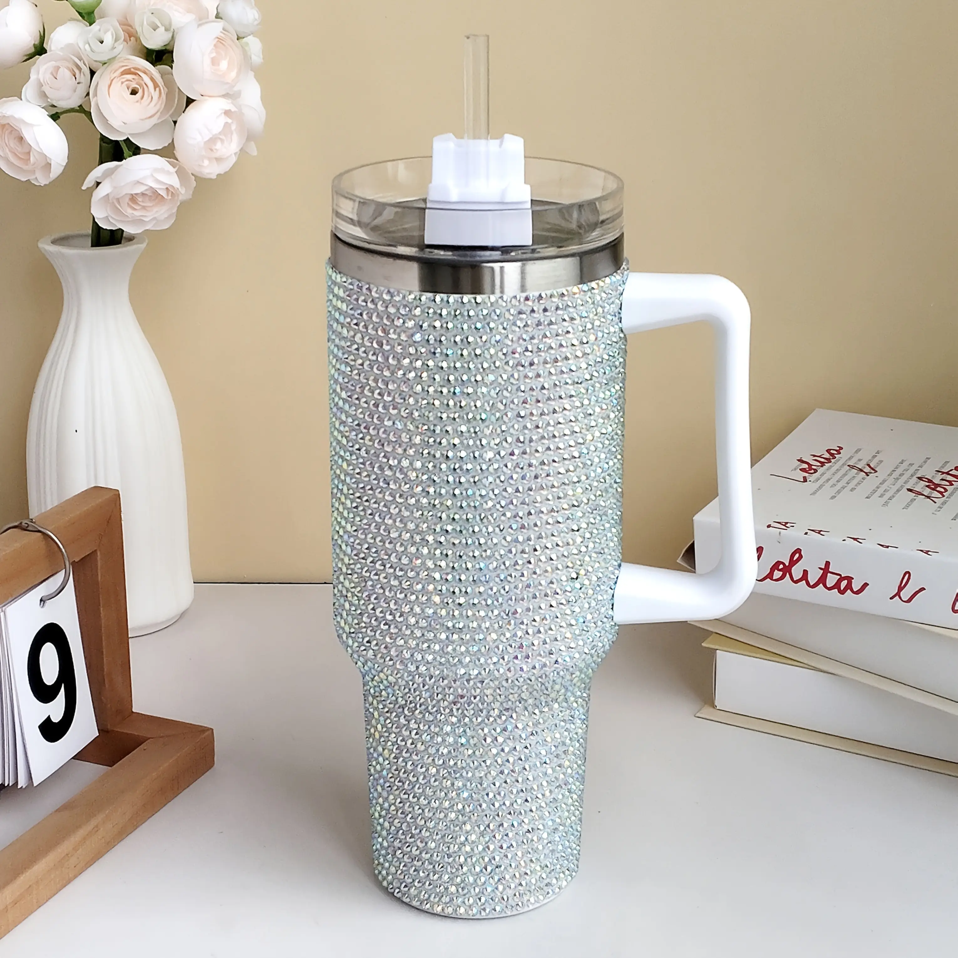 Women's 40oz Stainless Steel Insulated Straw Tumbler Travel Mug - Diamond Print Silver Vacuum Flask, Portable Double-Wall, Handle, Straw Lid, Studded Bling, Car Cup Holder-Friendly, Explosion-Proof, Anti-Scalding, Insulated Straw Tumbler Vacuum Flasks