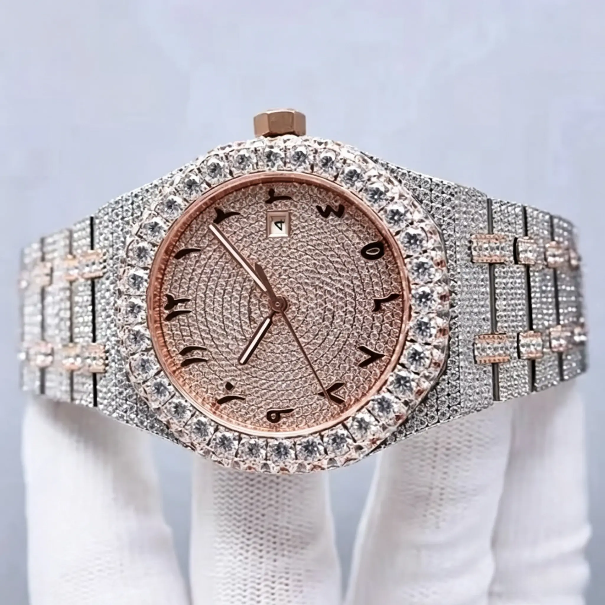 Full Iced quality wrist watch automatic waterproof bling bling diamond style watch round face design with Arabic numerals.