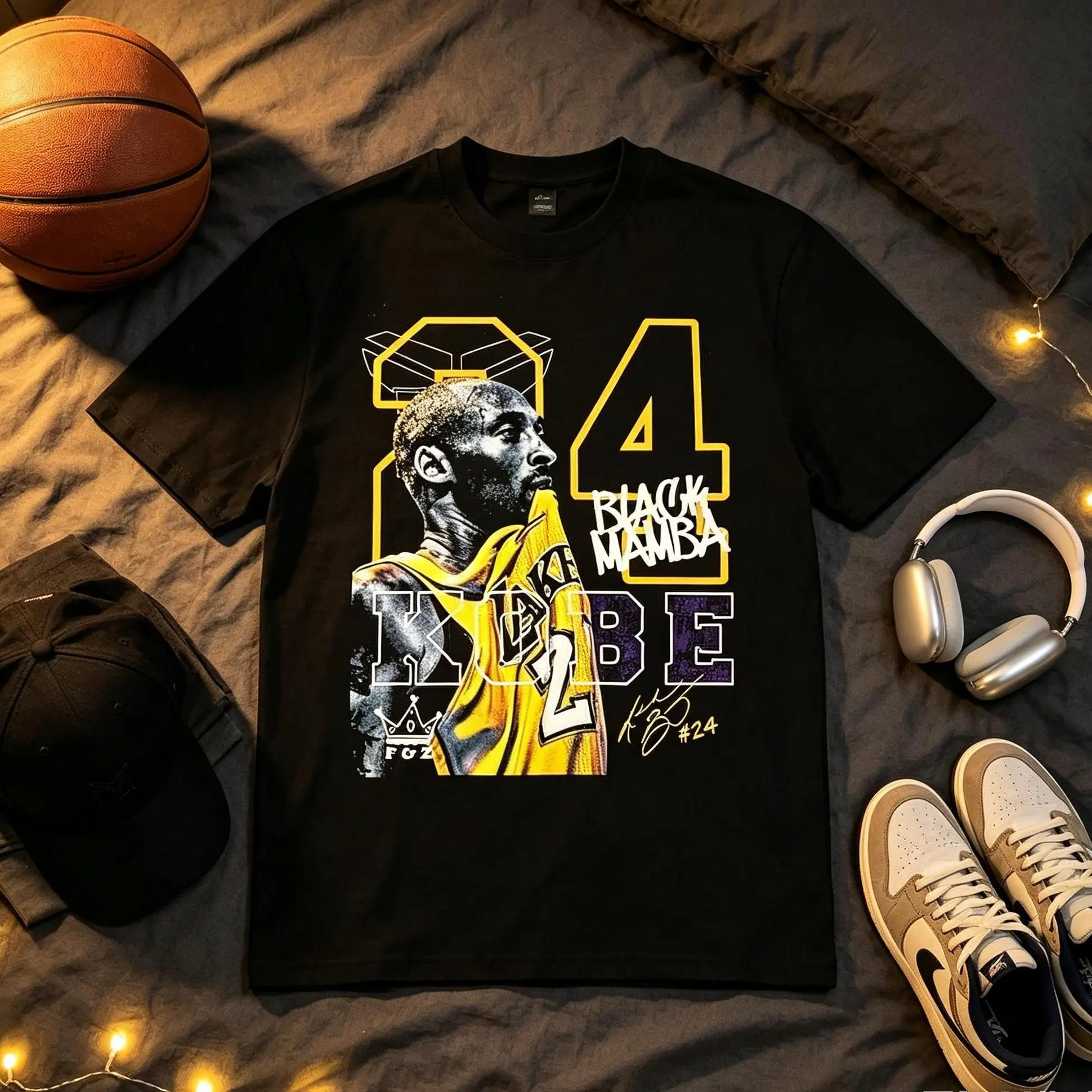 Unisex 100% Cotton Classic Crew Neck Short-Sleeve Lakers Basketball Graphic Tee - Kobe Bryant Artistic Retro Streetwear, Loose-Fit All-Season Casual Top for Lakers Fans, Birthday Gift