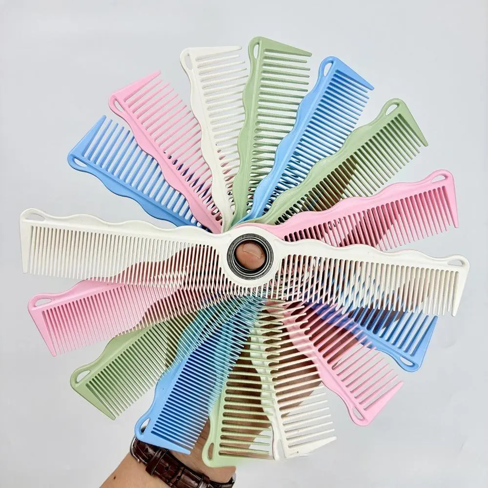 Rotatable Hair Cutting Comb with Solid Well-Made Body, a Precise Ergonomic Tool for Hairdressers and Barbers for Professional Styling
