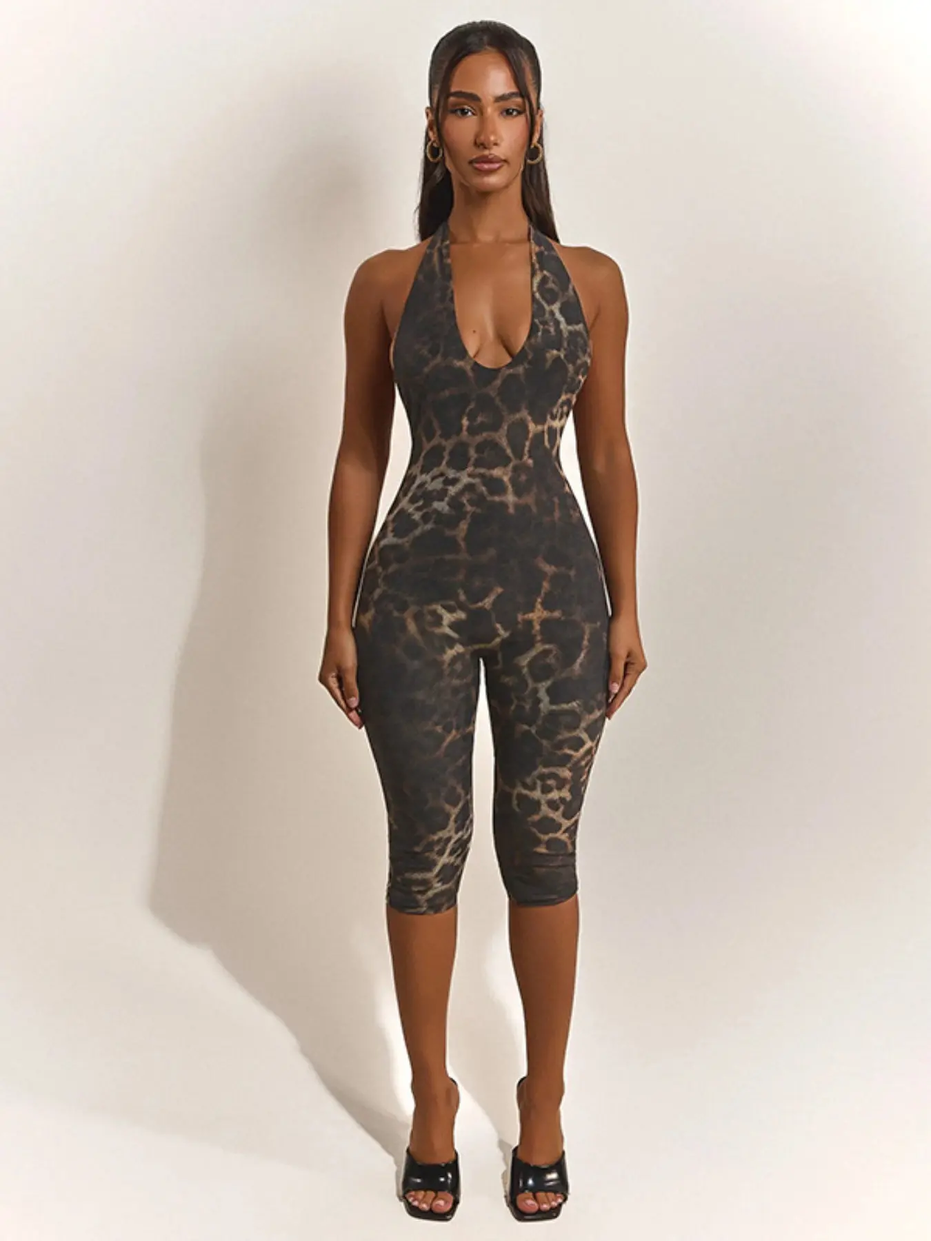 Women's Leopard Print Halter Jumpsuit, Halter Neck, Backless Seven-Quarter Leopard Full Body Print Slim Fit, Evening Party Streetwear for Multiple Occasions