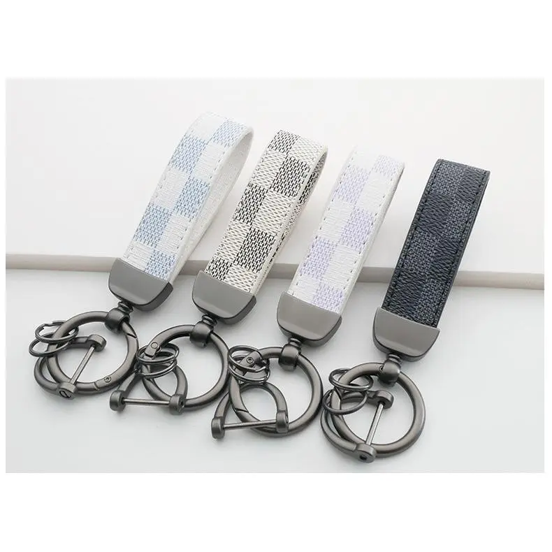 Trendy Vintage Monogram  Car Keychain, Luxury Waist Hanging Accessory  Men, Multipurpose Decorative Charm  Auto Keys, Handbags And Backpacks, Well-Made  Surface, Solid Connection Design, Elegant Retro Look And Great  Daily Commute A Key Rings For Car Keys