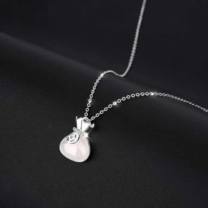Women's Minimalist Niche Light Luxury Necklace, High-End Look Cat's Eye Stone Money Bag Pendant, Clavicle Chain Gift for Girlfriend DL260804D04