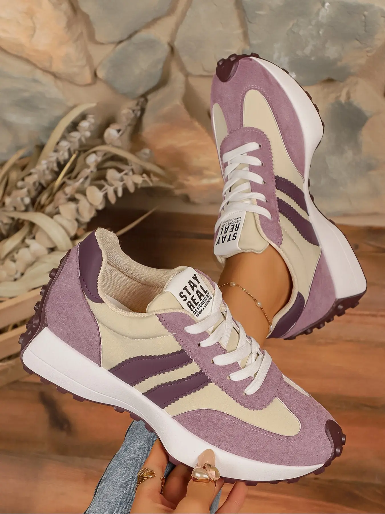 Women's new casual lace-up Pu Textile Sneakers, Casual sporty sneakers, autumn and winter outdoor walking shoes, thick-soled heightened comfortable casual shoes, suitable for daily leisure and commuting wear, Trendy Walking Sneaker