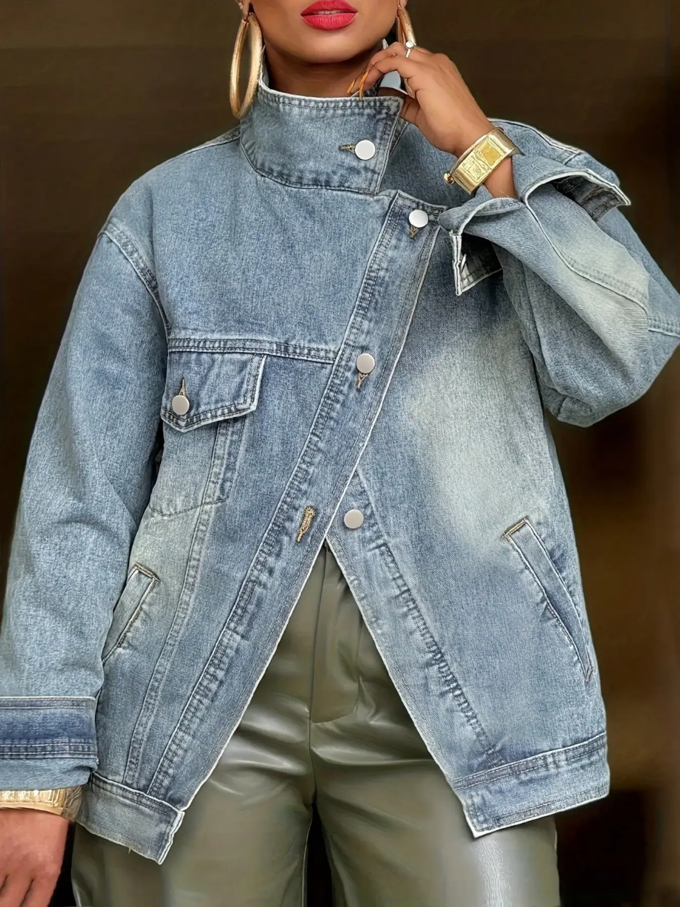 Women's Vintage Washed High Neck Asymmetric Button Loose Jeans Jacket, Casual Street Style Fashion Versatile Multi-Pocket Denim Top, Spring Fall