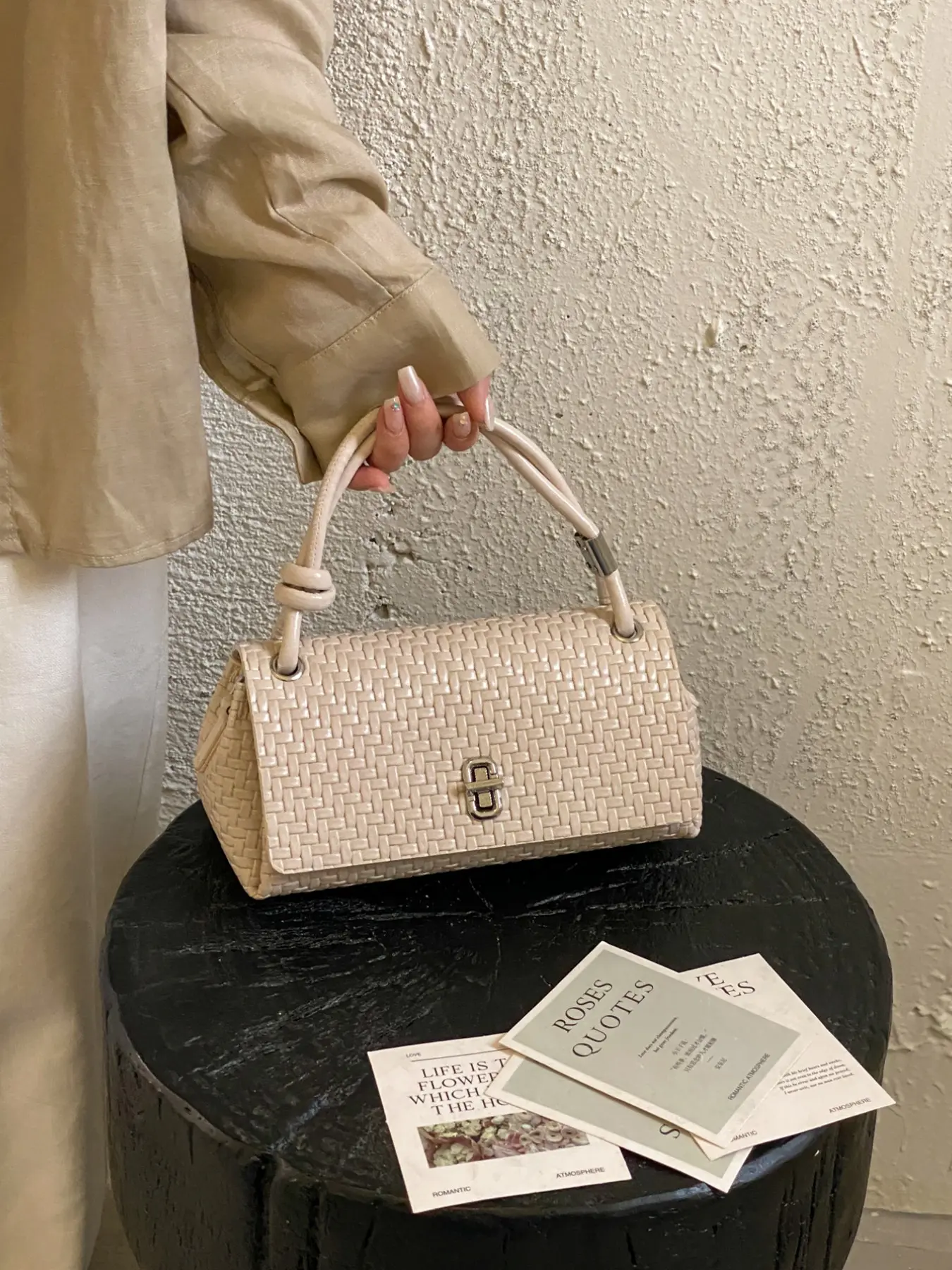 Fashionable Crossbody Shoulder Bag, Vintage Lock Design, PU Material, All Seasons, Ideal for Travel, Daily Use, Women's Backpack, Business Crossbody Purse