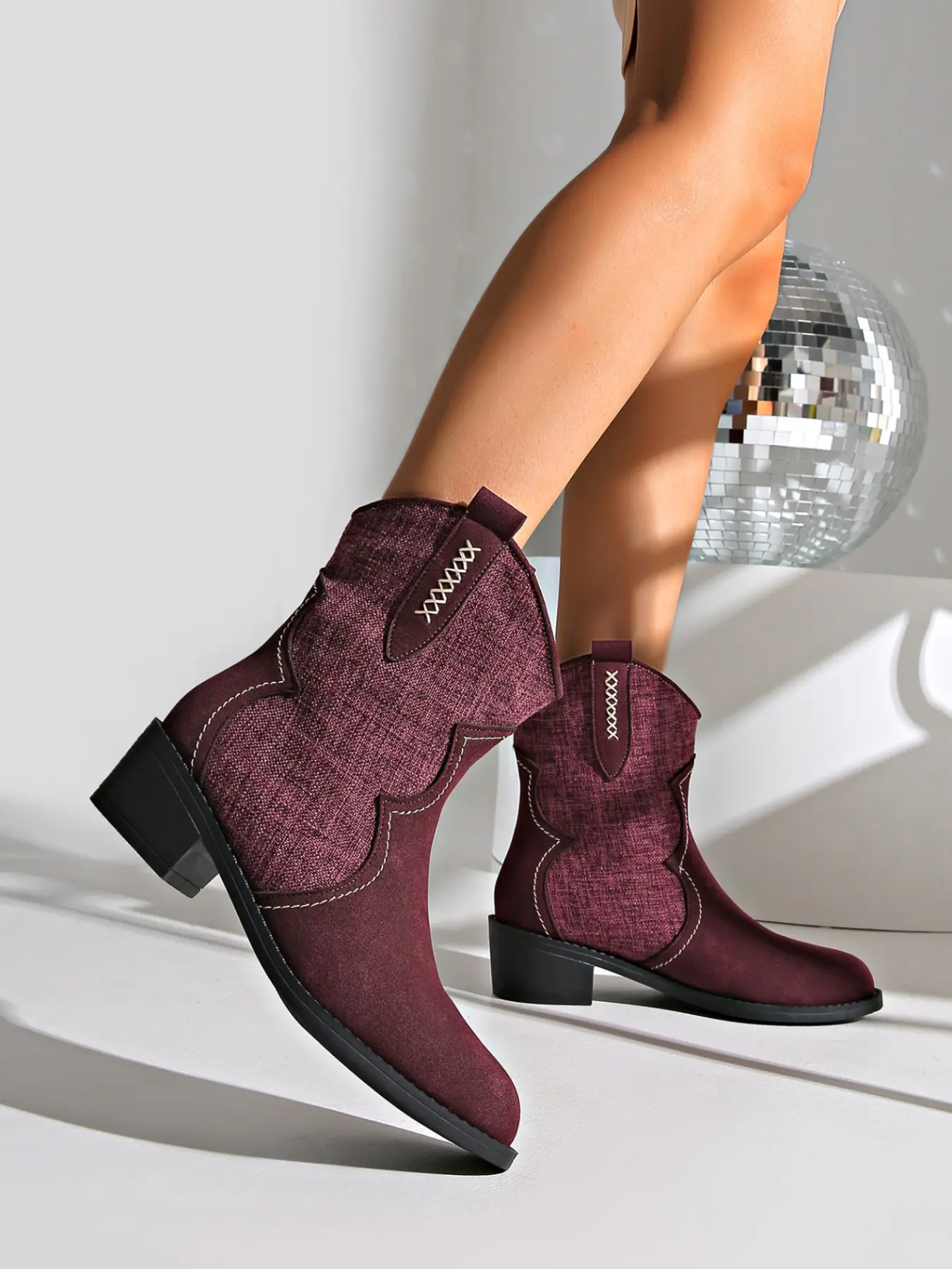 Women's Retro Western Short Boots, Pointed Toe Low Heel Cowboy Boots, V-Shape Boot Opening, Trendy Patchwork Design, Versatile Female Shoes, Footwear Boot
