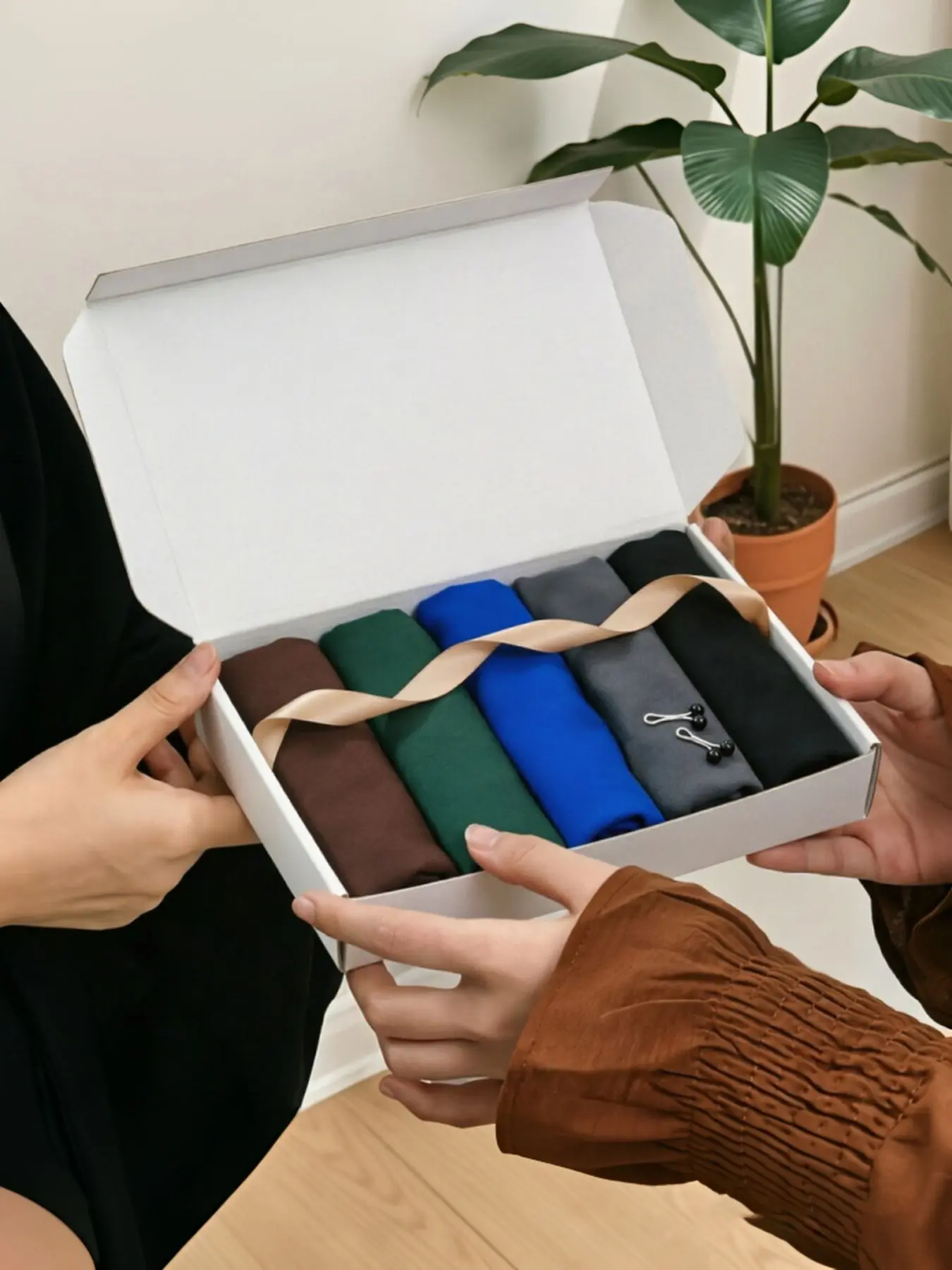 5pcs Women's Solid Muslim Hijab Set + 2pcs Hair Clips, Soft Long Scarf Head Scarfs, Fashionable Wrap Shawl, Daily Wear, Gift Box
