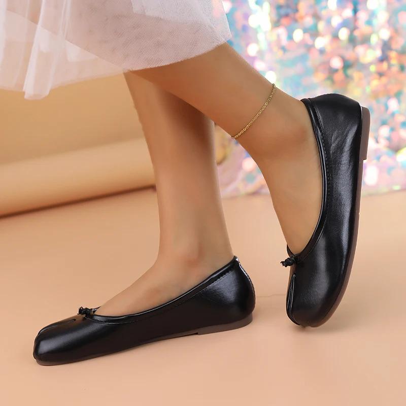 Comfortable Tabi Split Toe Ballet Flats - Ruffled Mary Jane Shoes Pig Hoof Shape Casual Wear