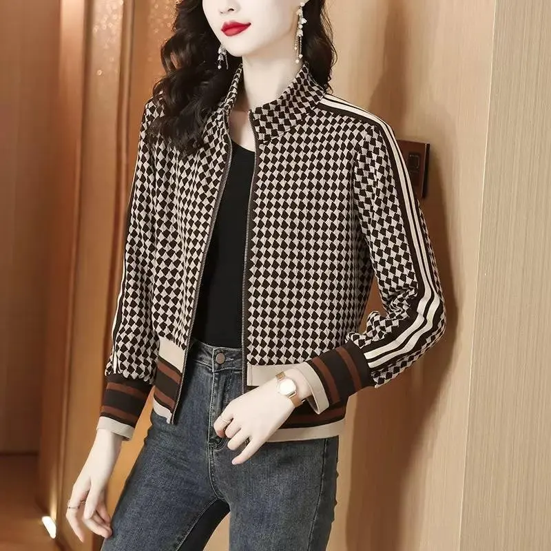 Elegant Houndstooth Print Women's Zip-Up Cardigan Medium Stretch & Easy Care, Classic Sweater for Ladies, Stylish Layering, Sophisticated Style, Comfortable Fit, Versatile Outerwear, Casual Outfit, Seasonal Wardrobe, Durable Material, Office Wear