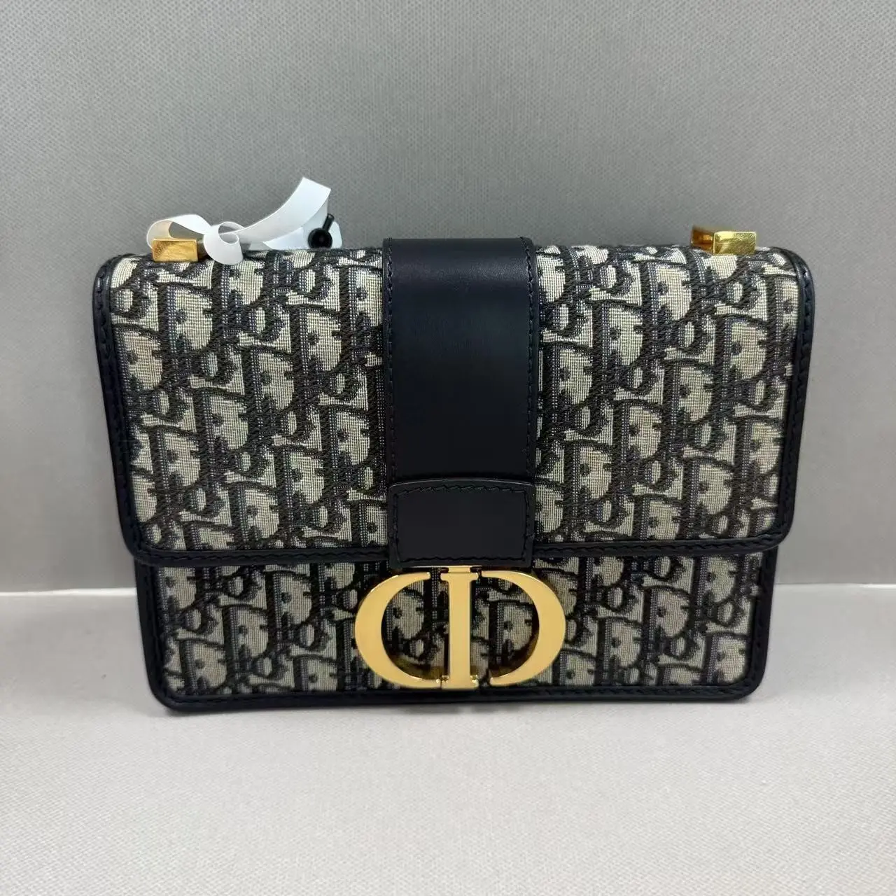 Pre-owned Dior 30 Montaigne Oblique Canvas Flap Bag YJ0008 26.07.24