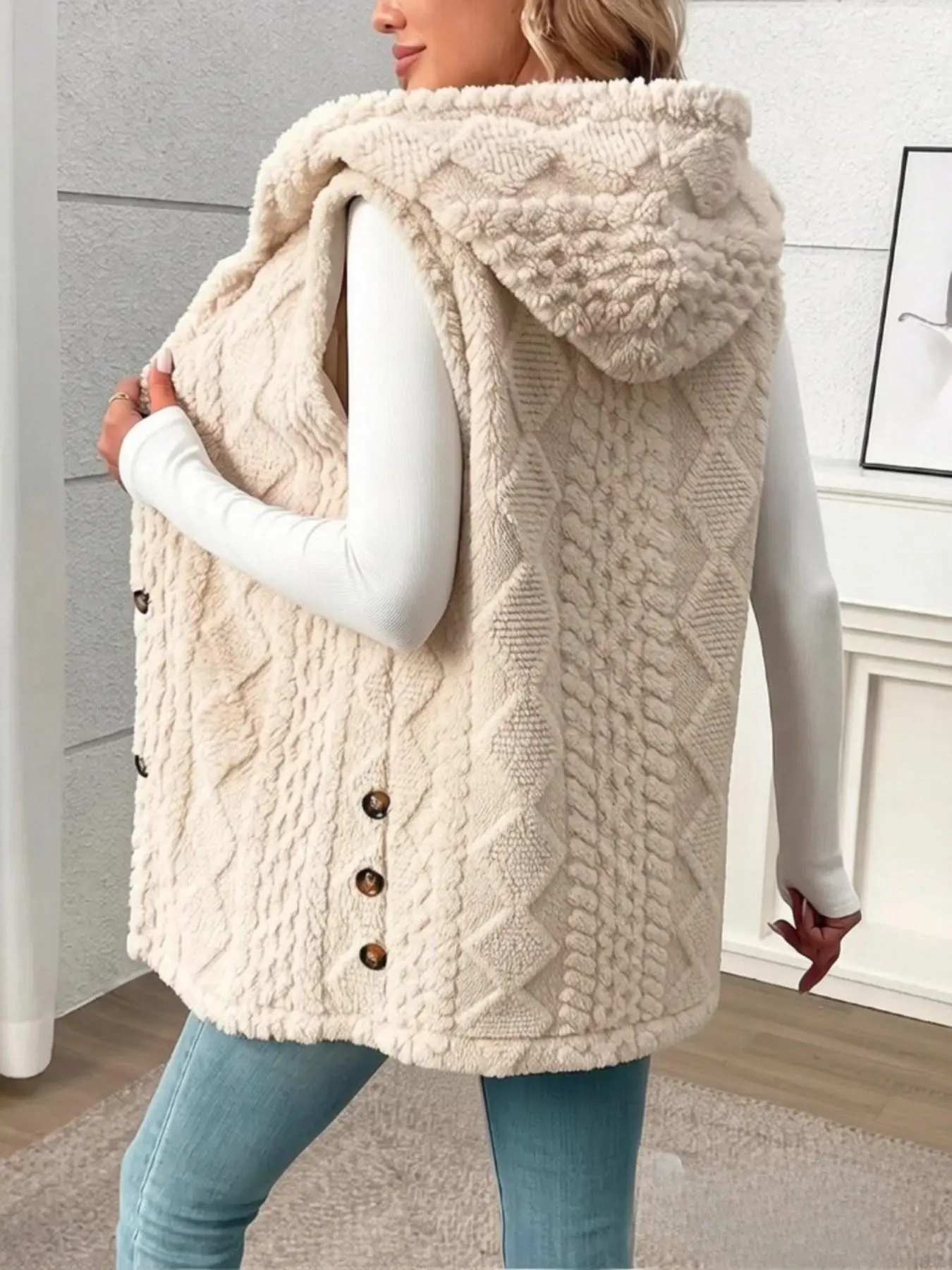 Women's new autumn and winter soft plush hooded sleeveless vest jacket, single-breasted mid-length warm layered casual vest, suitable for daily wear in autumn and winter, Tops