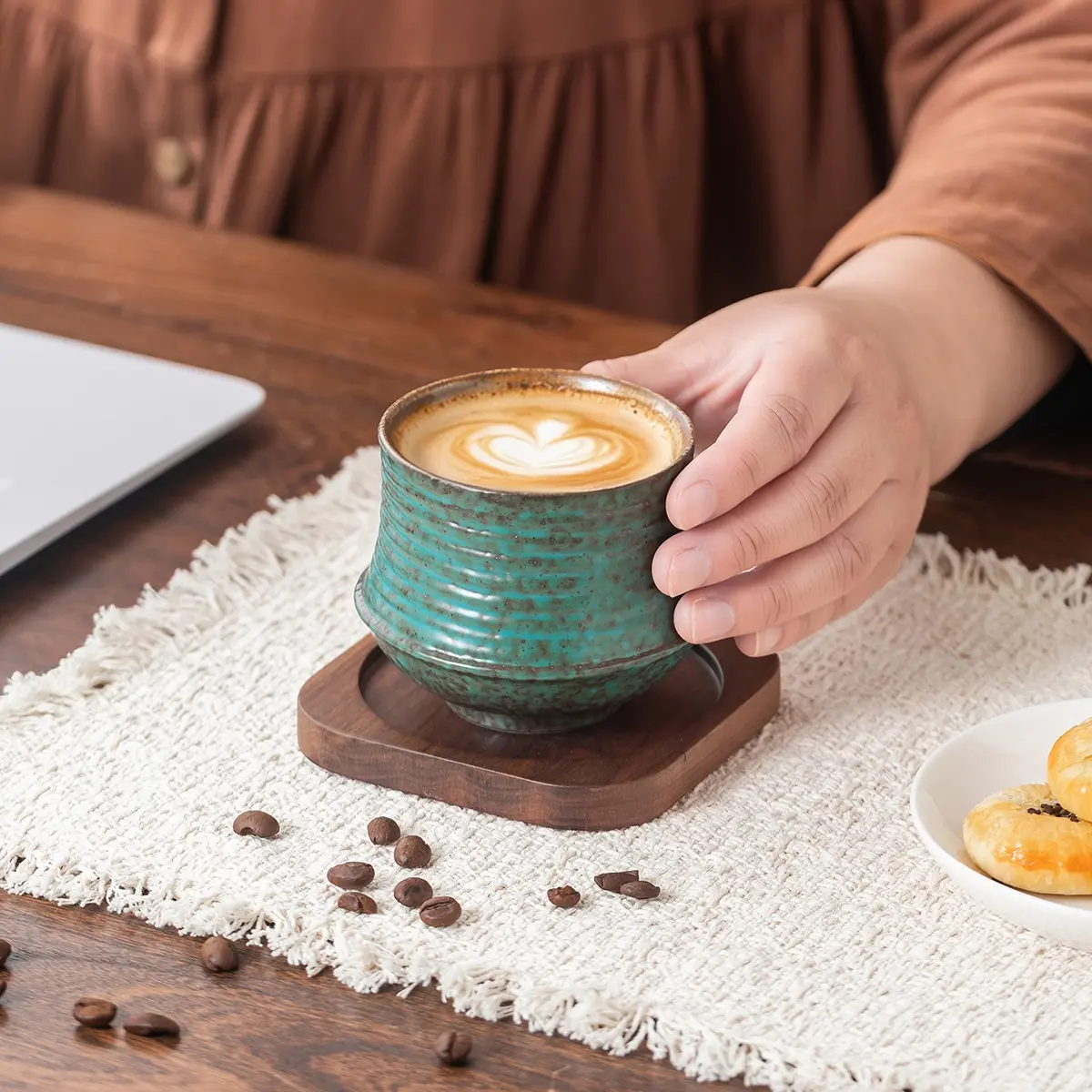 2-Pack Vintage Glazed Stoneware Coffee Cups 230ML, Japanese Threaded Ceramic Mugs, Home Office Water Tea Cups, Espresso Latte Americano Hand Brew Coffee, Coffee Cup Set, Coffee Cups Gift