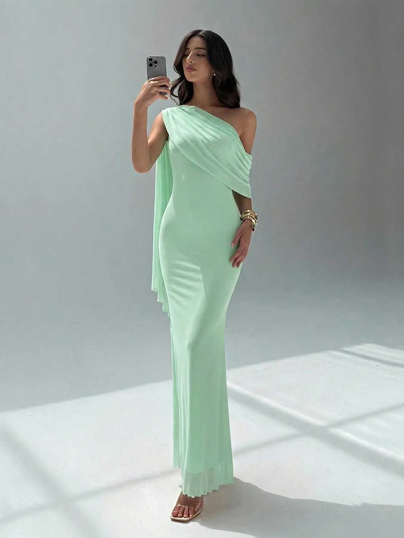 Elegant Chiffon One-Shoulder Fish Tail Long Evening Dress with Fringe Cape and Belt, Perfect for Weddings, Charity Events, and Formal Occasions